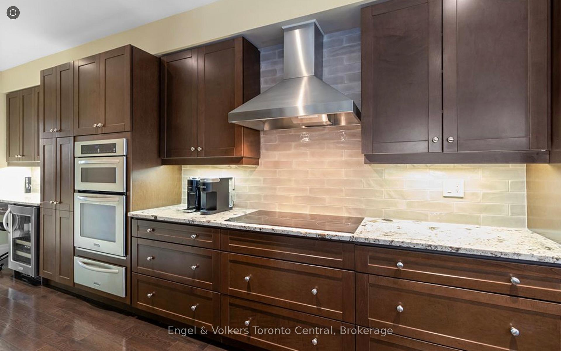Photo 9 of Unit 7, 1 Westmount Mews, Collingwood — HOMEH