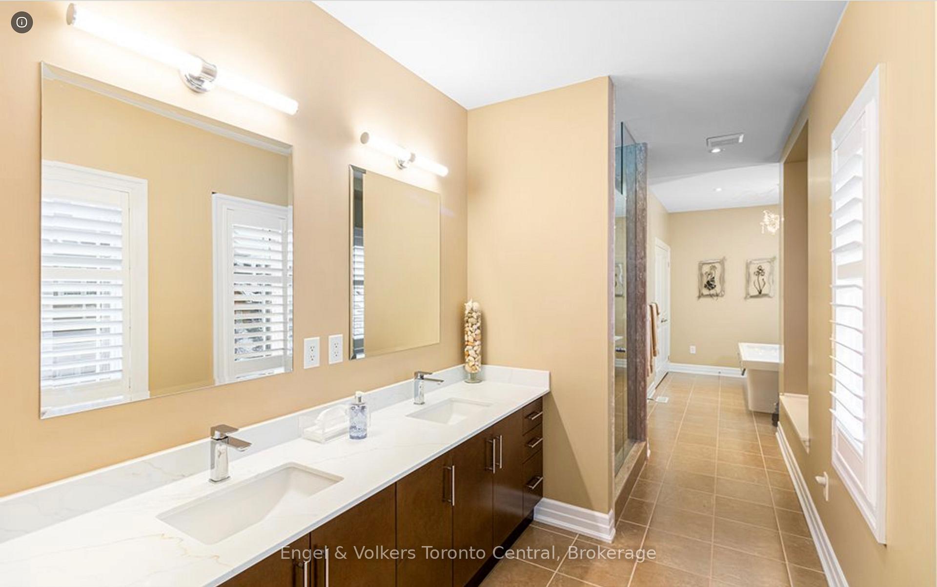 Photo 13 of Unit 7, 1 Westmount Mews, Collingwood — HOMEH