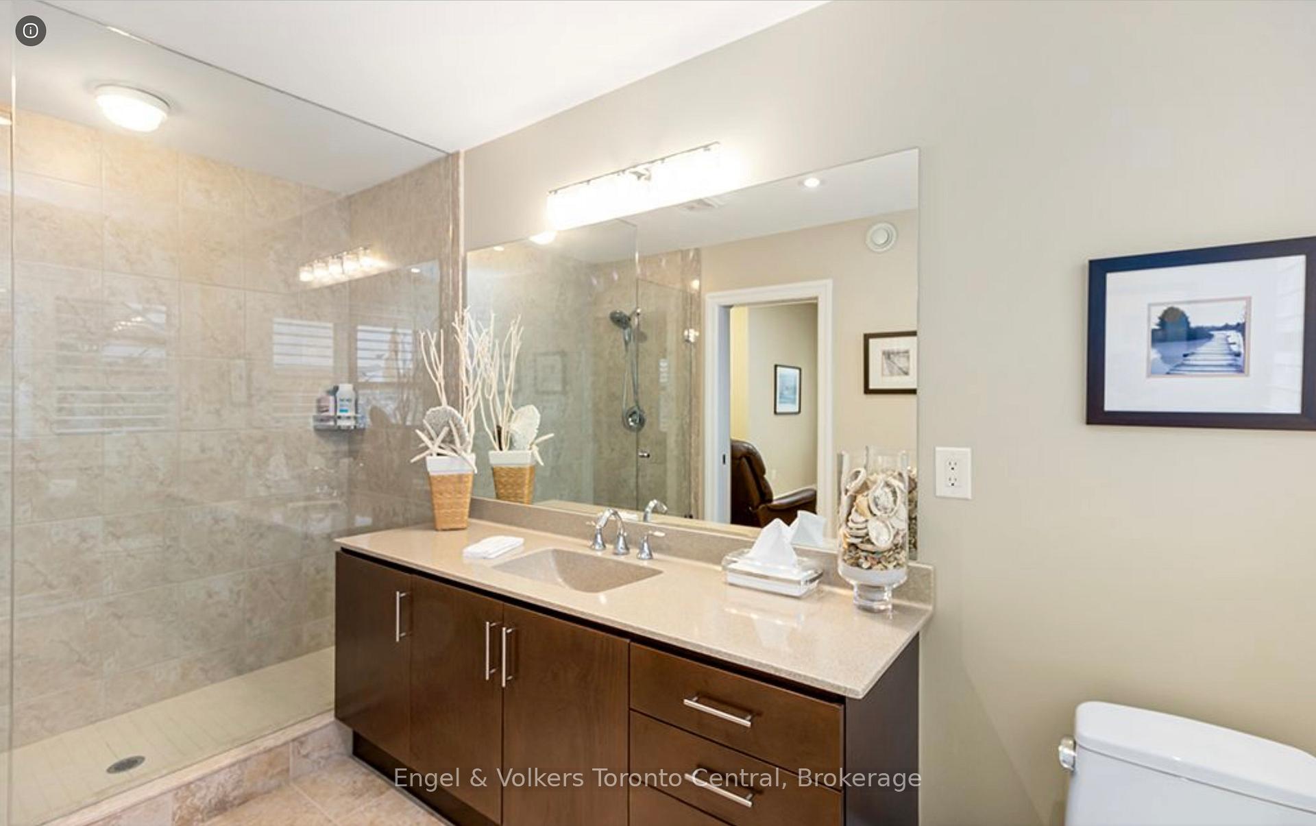 Photo 17 of Unit 7, 1 Westmount Mews, Collingwood — HOMEH