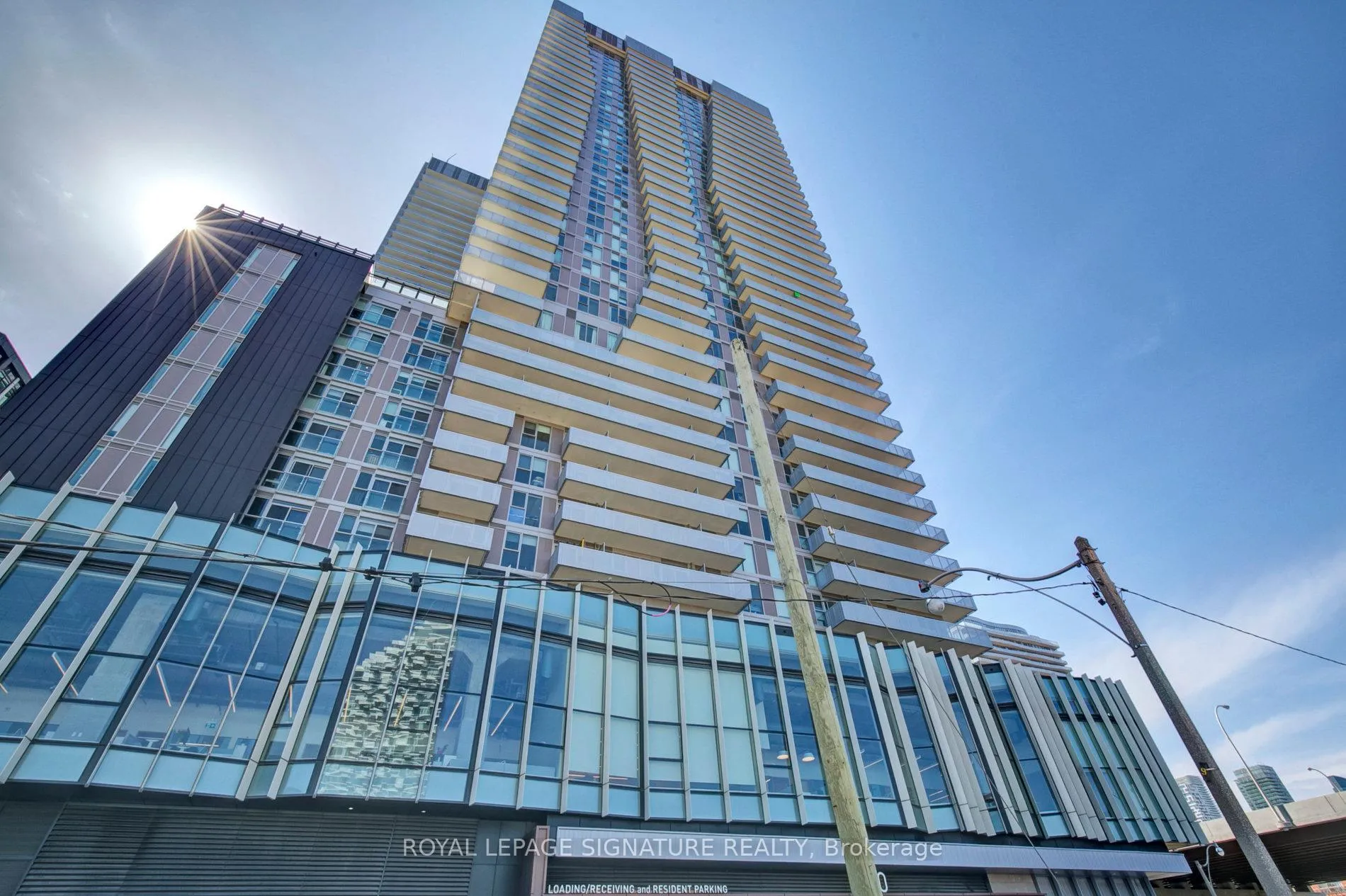 Front of Unit 2208, 20 Richardson Street