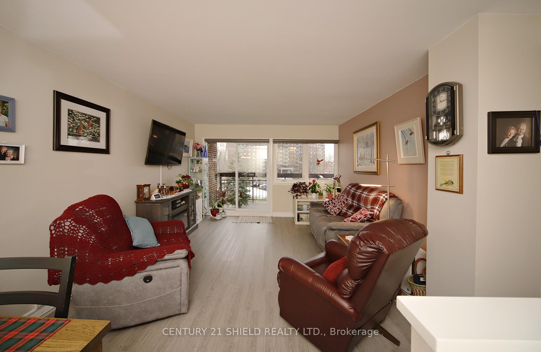 Photo 8 of Unit 304, 308 2nd Street E, Cornwall — HOMEH