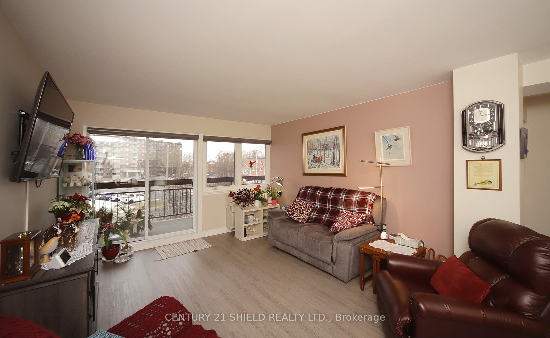 Photo 9 of Unit 304, 308 2nd Street E, Cornwall — HOMEH