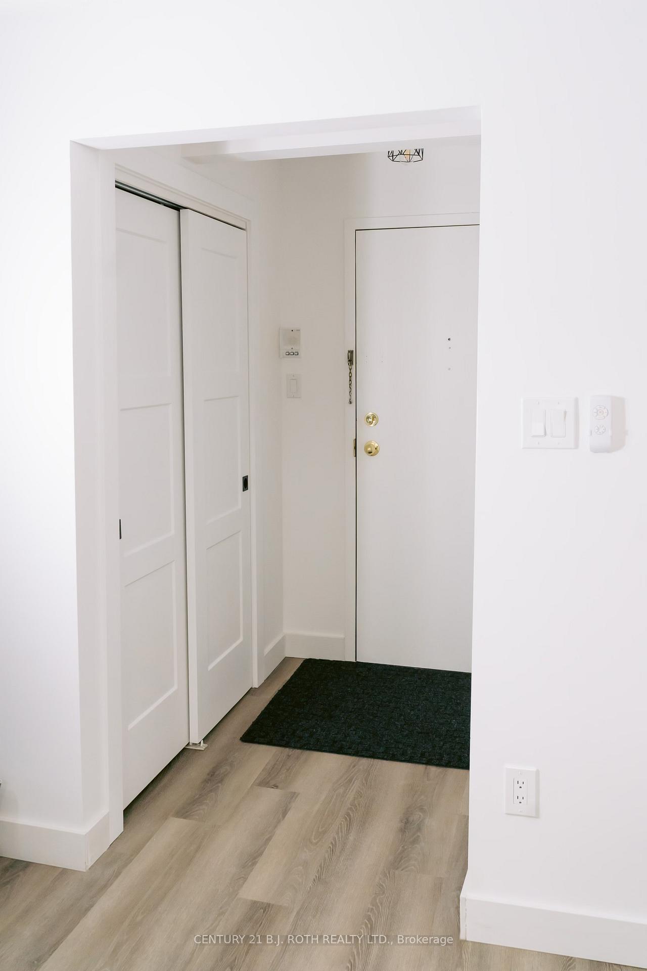 Photo 3 of Unit A2, 175 Edgehill Drive, Barrie, Letitia Heights — HOMEH