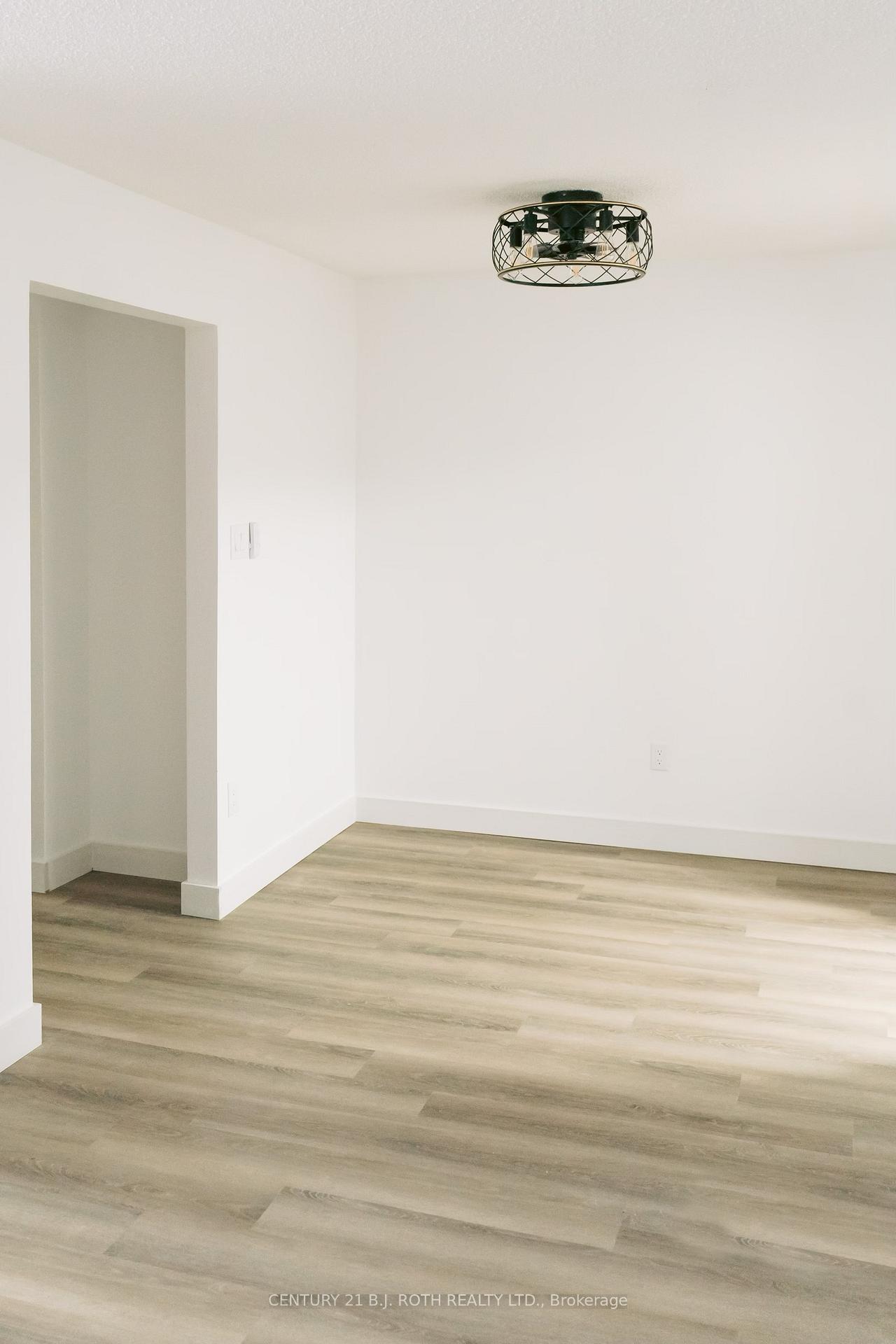 Photo 8 of Unit A2, 175 Edgehill Drive, Barrie, Letitia Heights — HOMEH