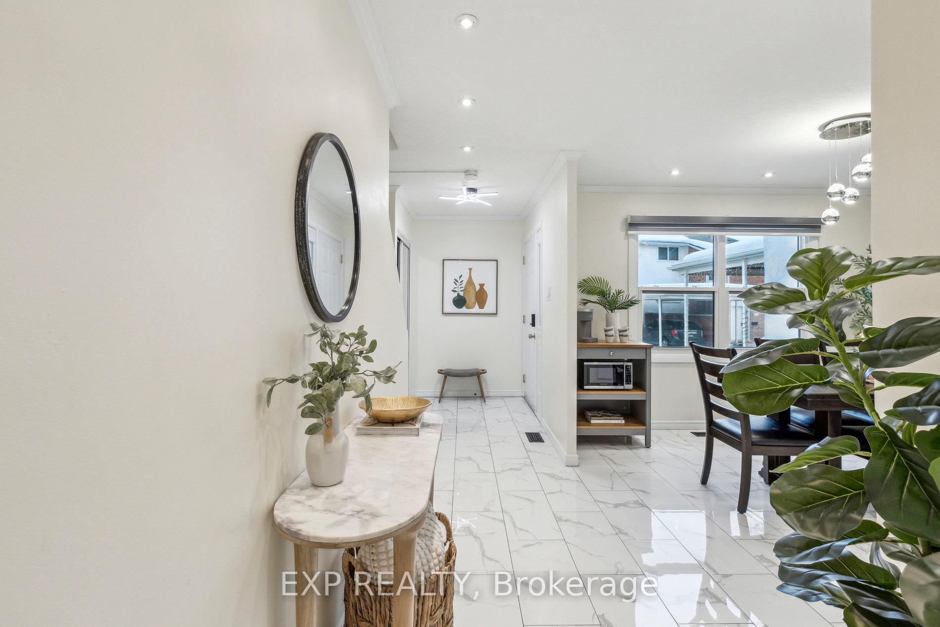 Photo 4 of Unit 3, 407 Keats Way, Waterloo — HOMEH