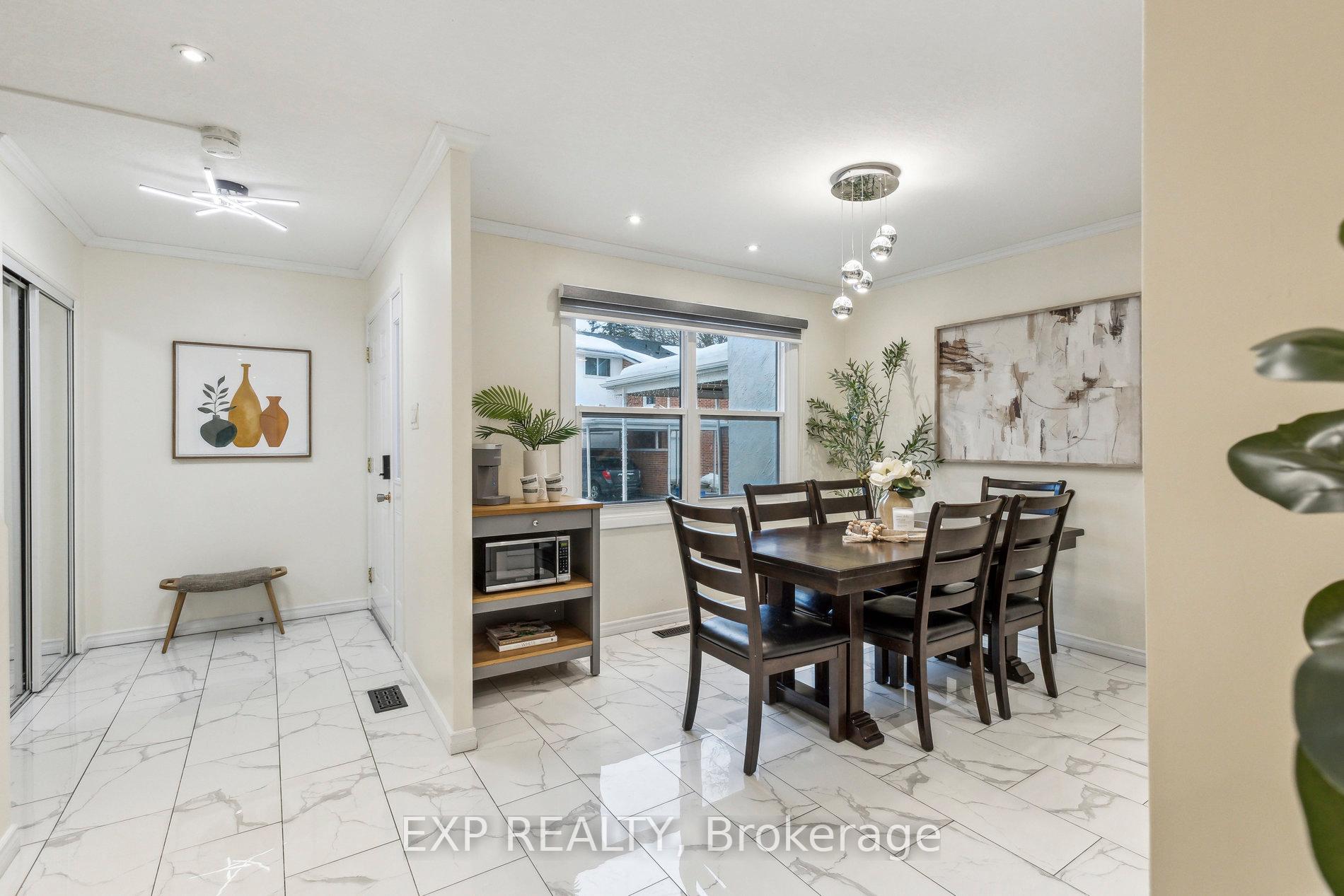 Photo 5 of Unit 3, 407 Keats Way, Waterloo — HOMEH