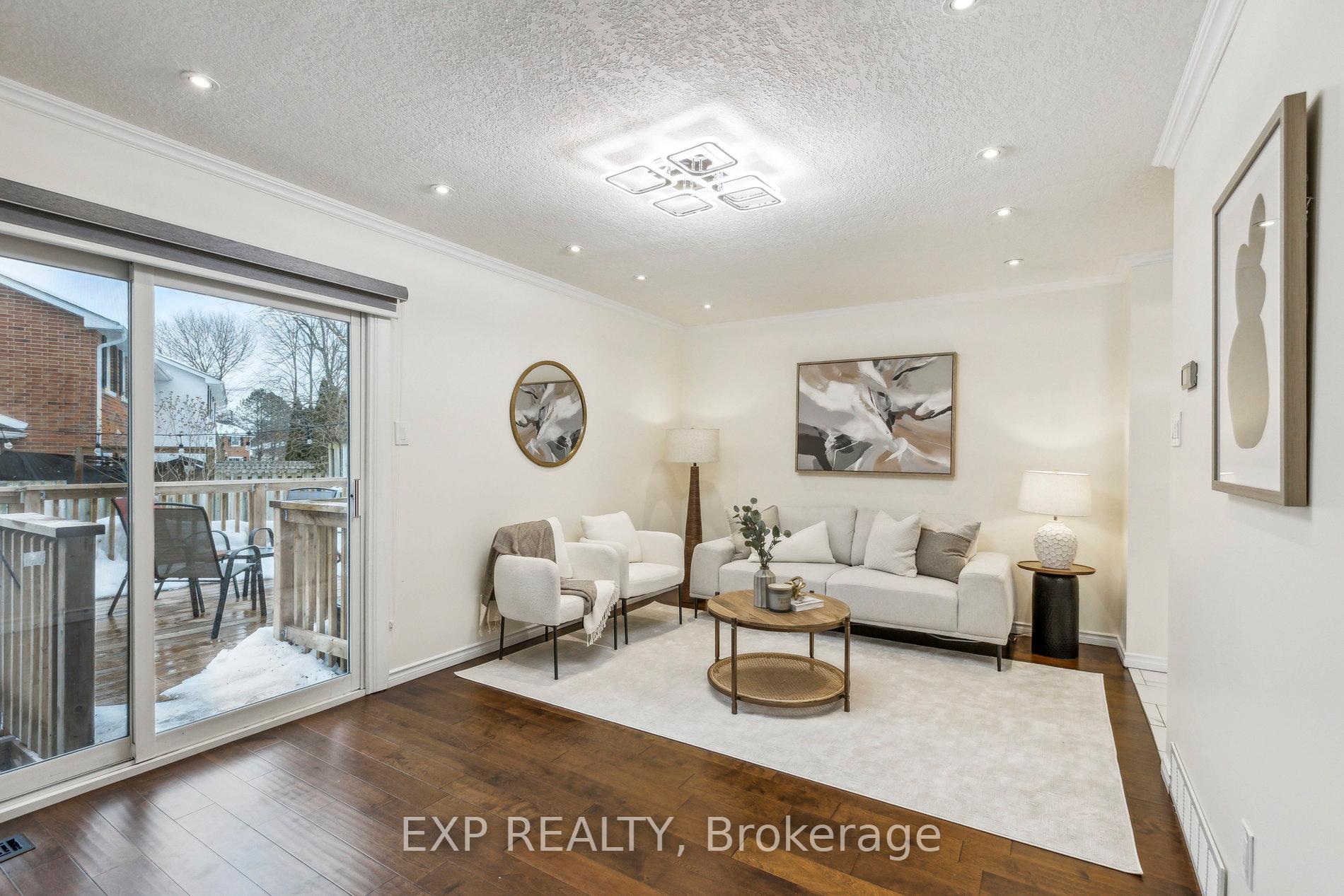 Photo 6 of Unit 3, 407 Keats Way, Waterloo — HOMEH