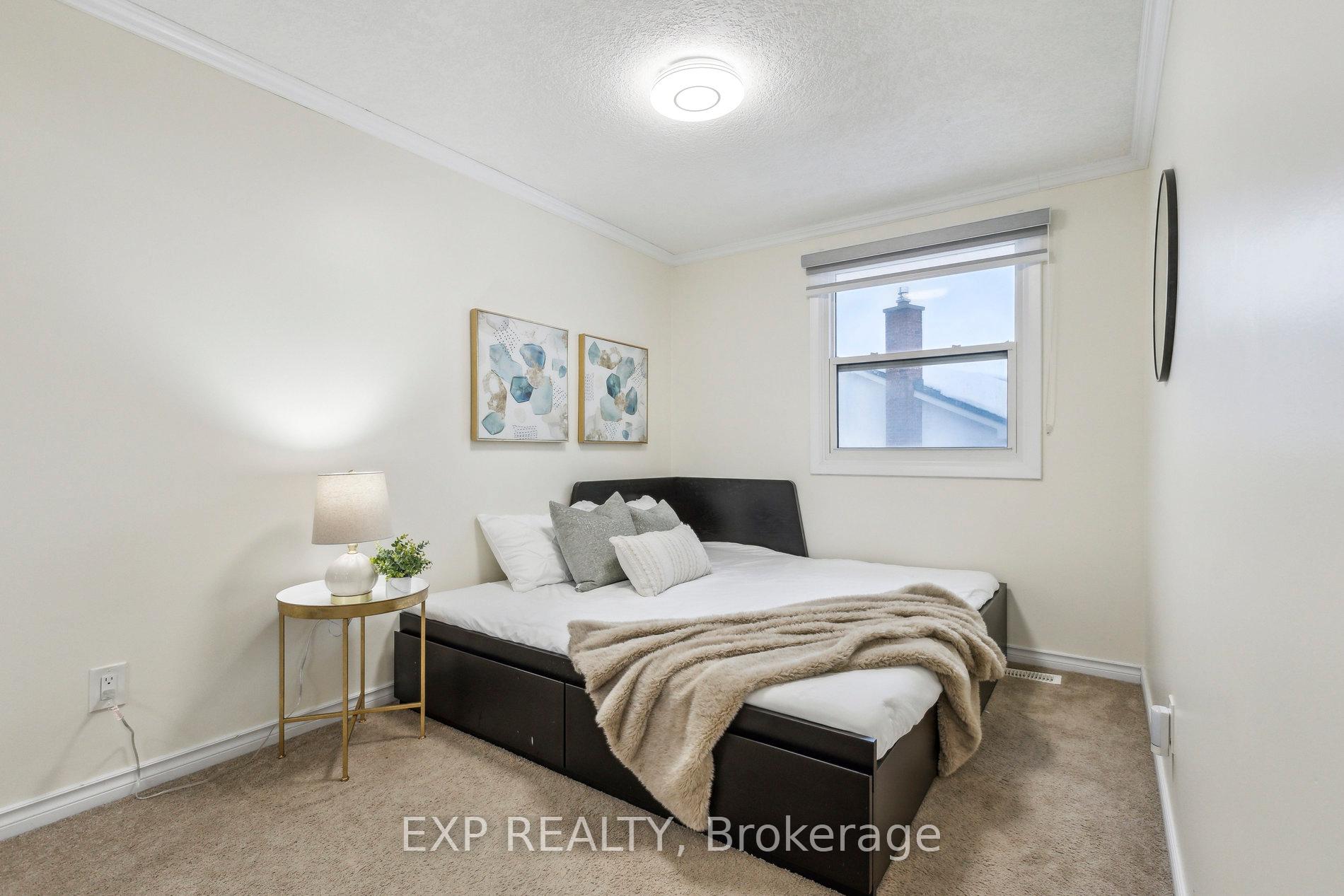 Photo 19 of Unit 3, 407 Keats Way, Waterloo — HOMEH