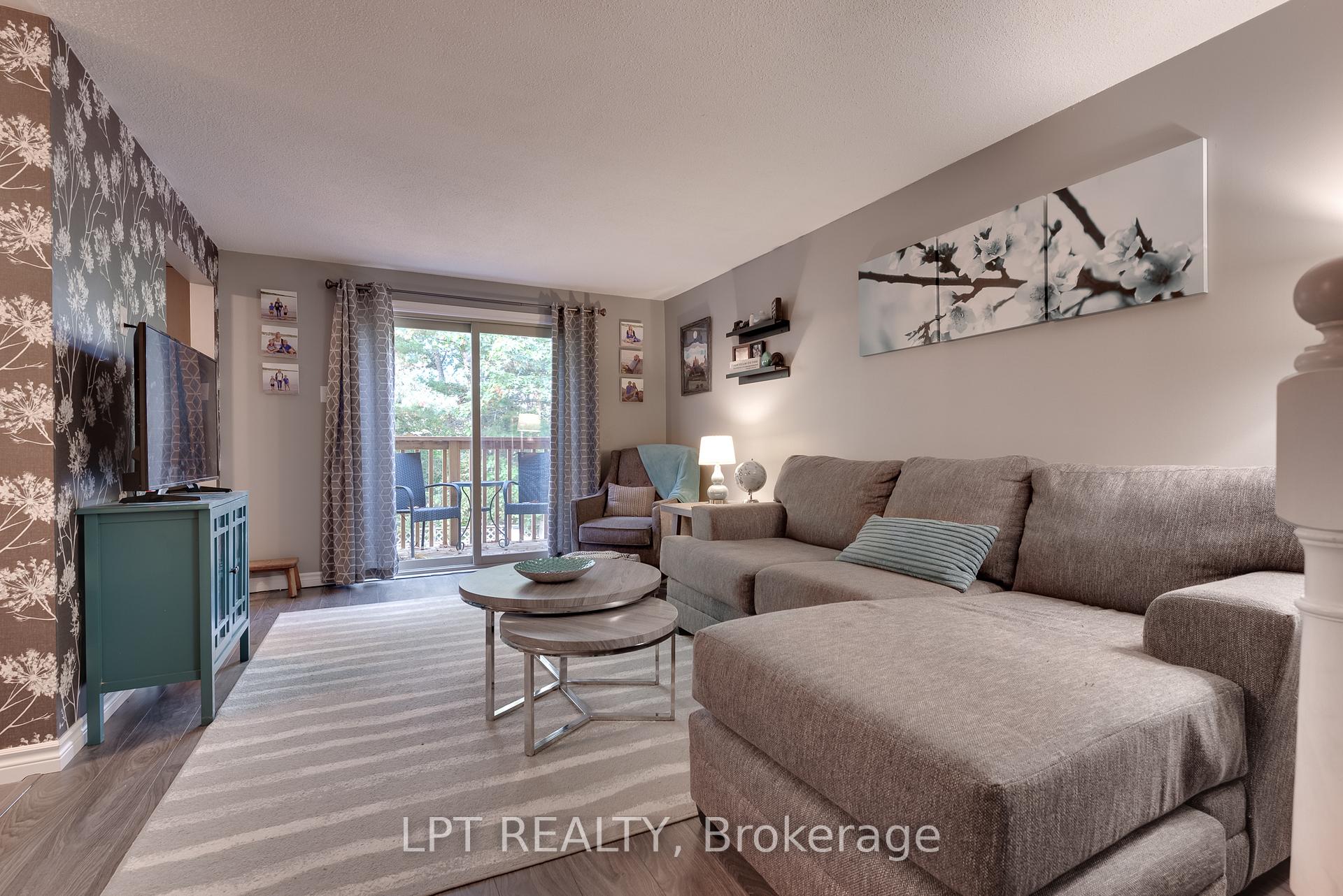 Photo 6 of 5 Evergreen Court, Barrie, Ardagh — HOMEH