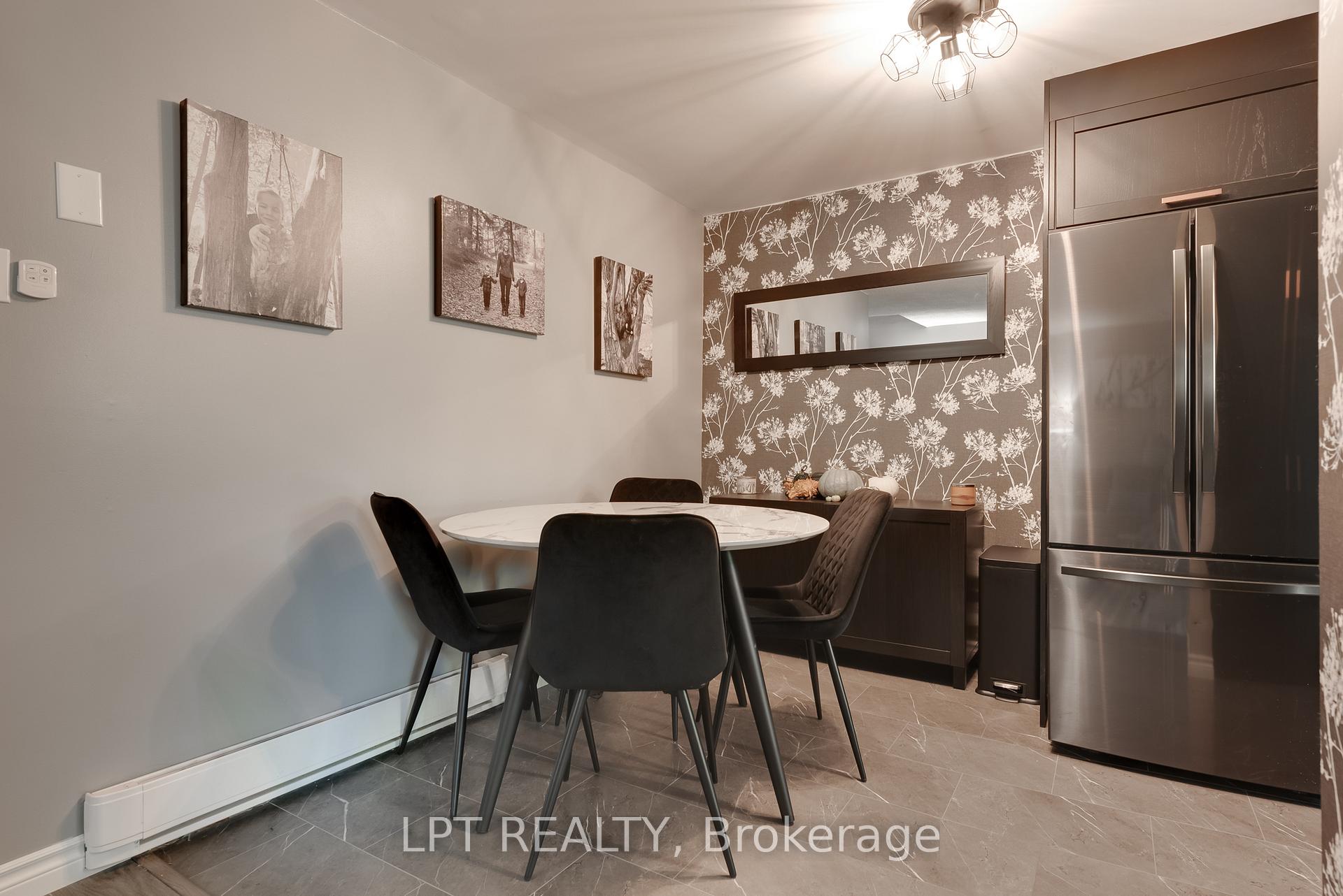 Photo 8 of 5 Evergreen Court, Barrie, Ardagh — HOMEH