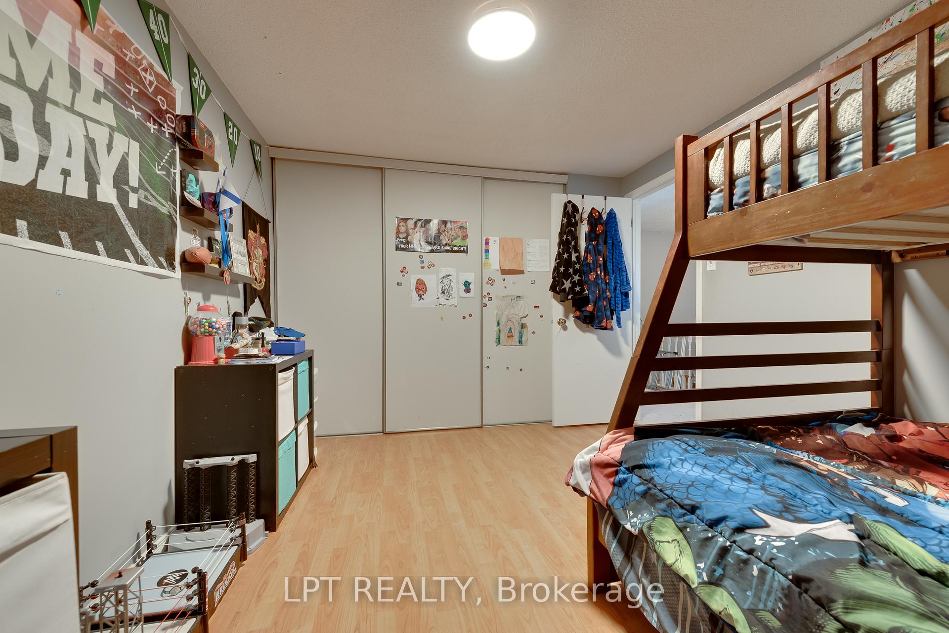 Photo 18 of 5 Evergreen Court, Barrie, Ardagh — HOMEH