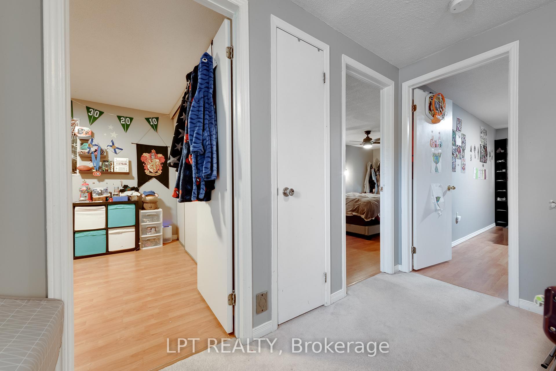 Photo 19 of 5 Evergreen Court, Barrie, Ardagh — HOMEH