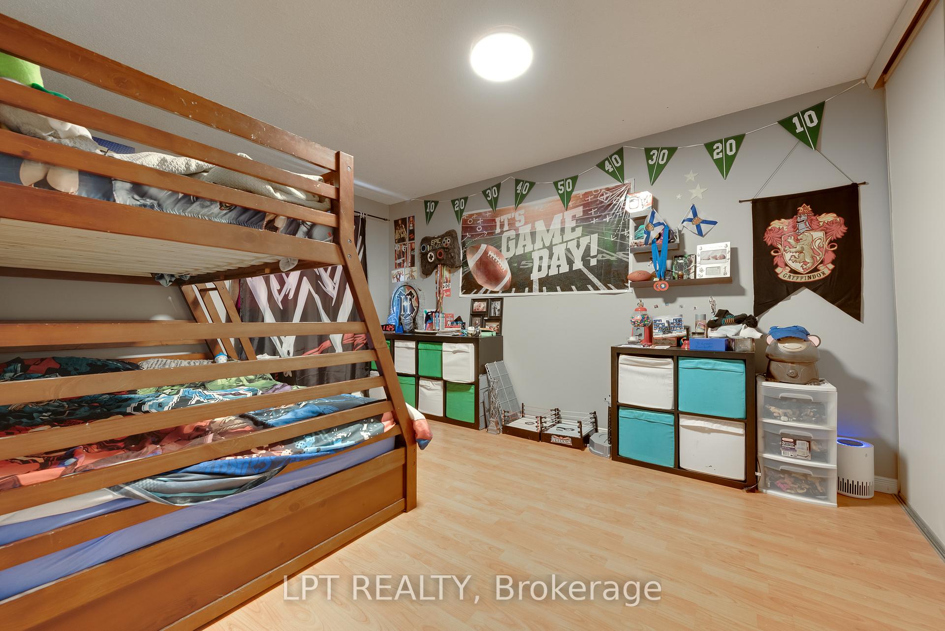 Photo 20 of 5 Evergreen Court, Barrie, Ardagh — HOMEH