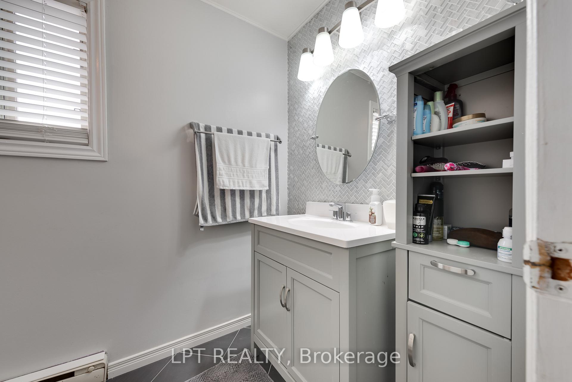 Photo 21 of 5 Evergreen Court, Barrie, Ardagh — HOMEH