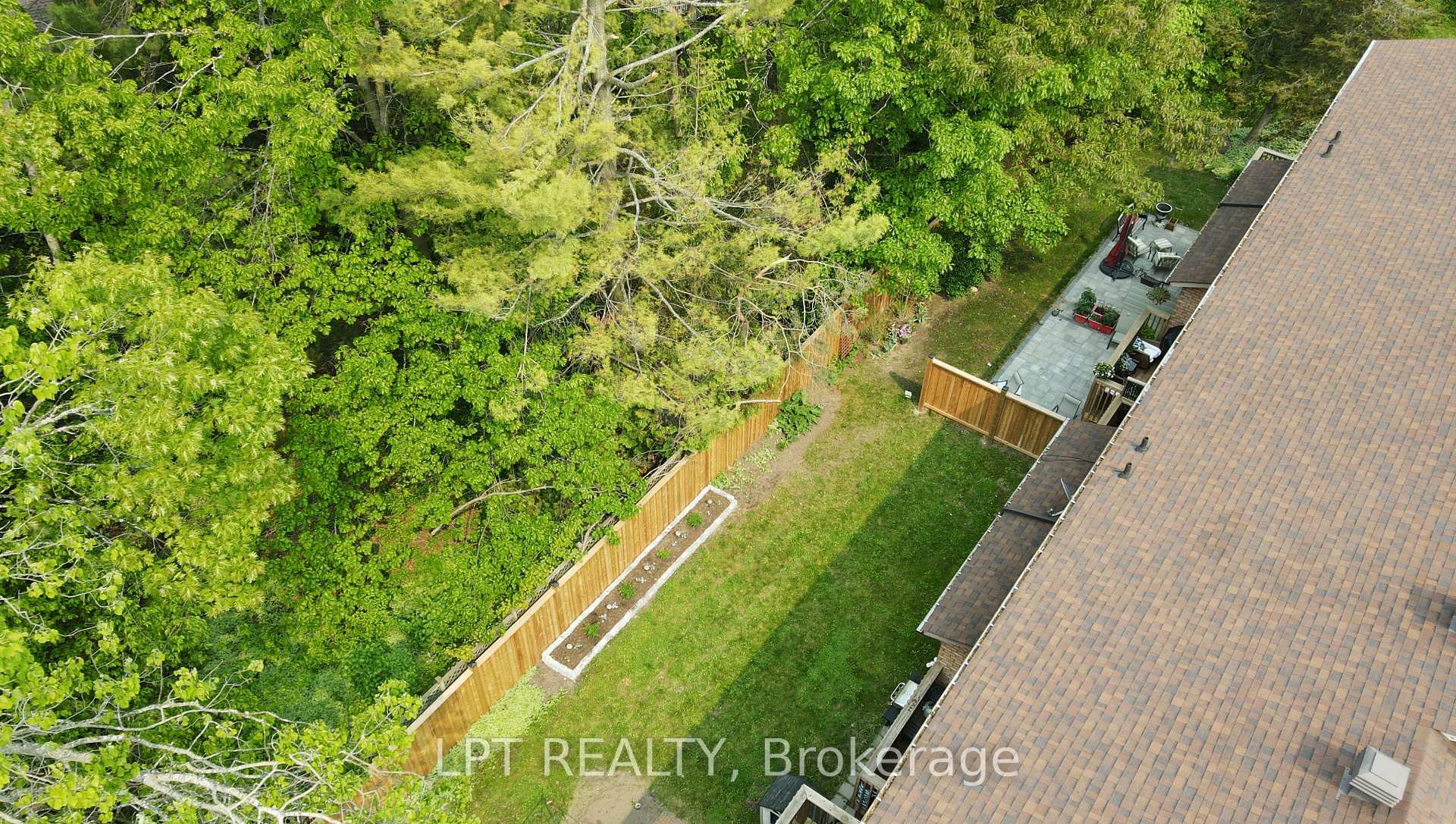 Photo 36 of 5 Evergreen Court, Barrie, Ardagh — HOMEH