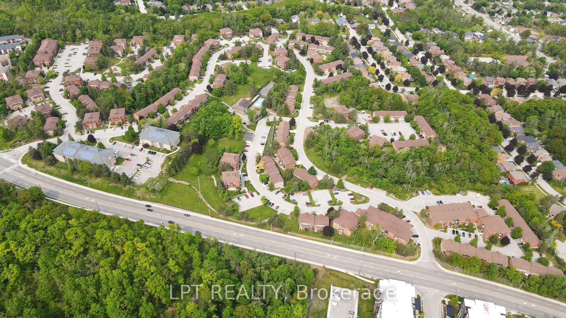 Photo 37 of 5 Evergreen Court, Barrie, Ardagh — HOMEH