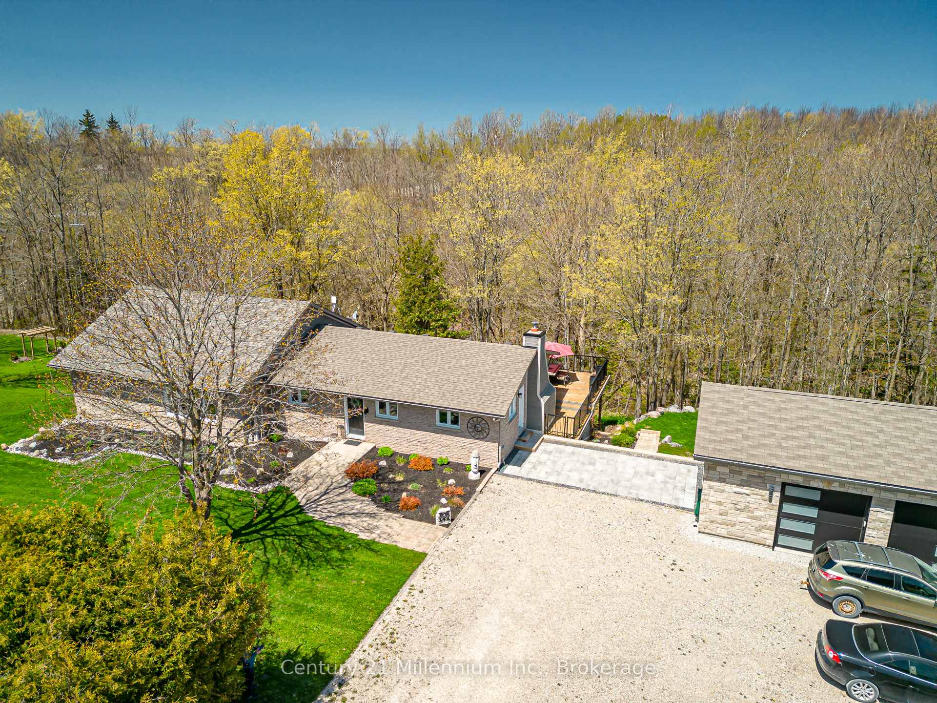 Photo 1 of 587285 9th Sideroad, Blue Mountains — HOMEH