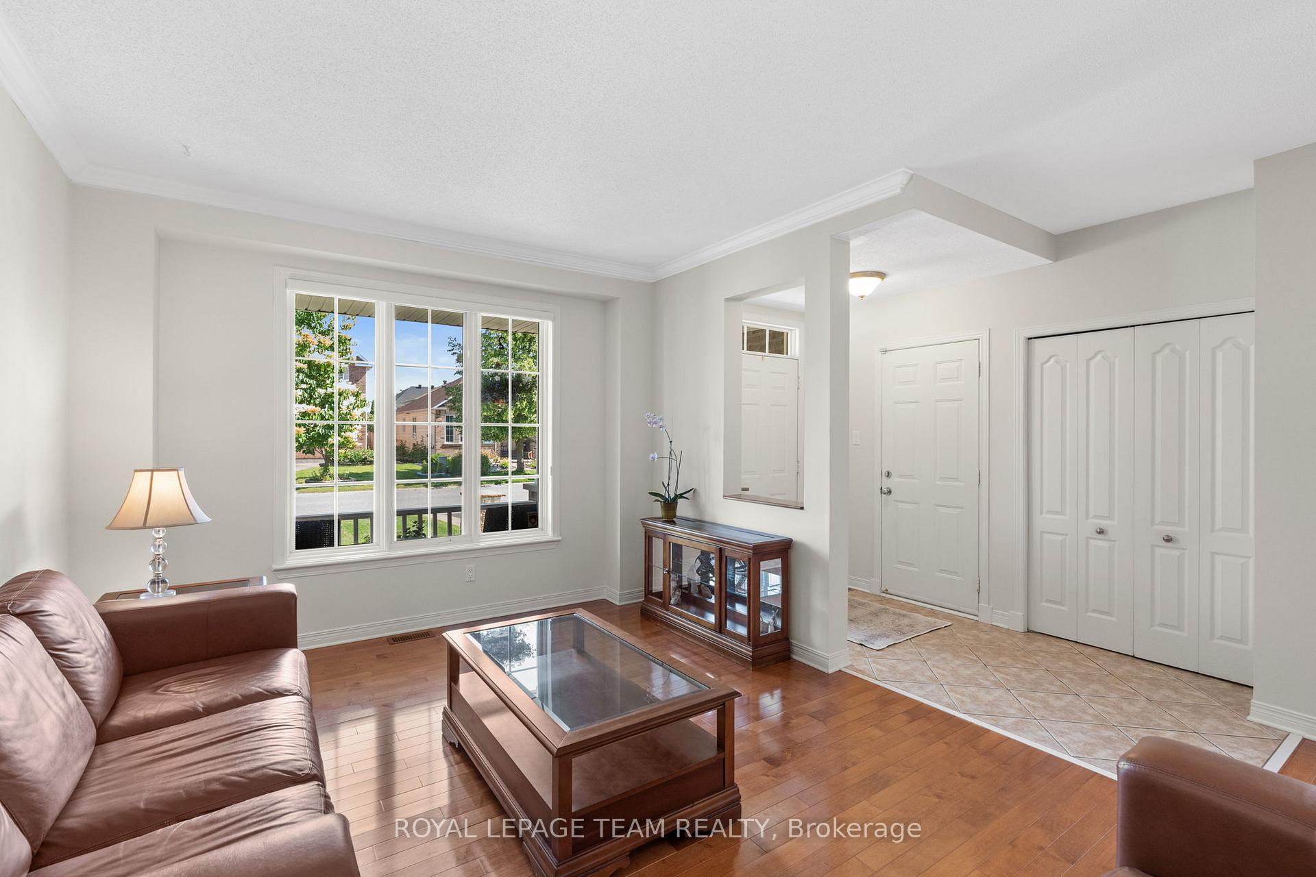Photo 5 of 7 Ash Valley Avenue, Ottawa, Barrhaven East — HOMEH