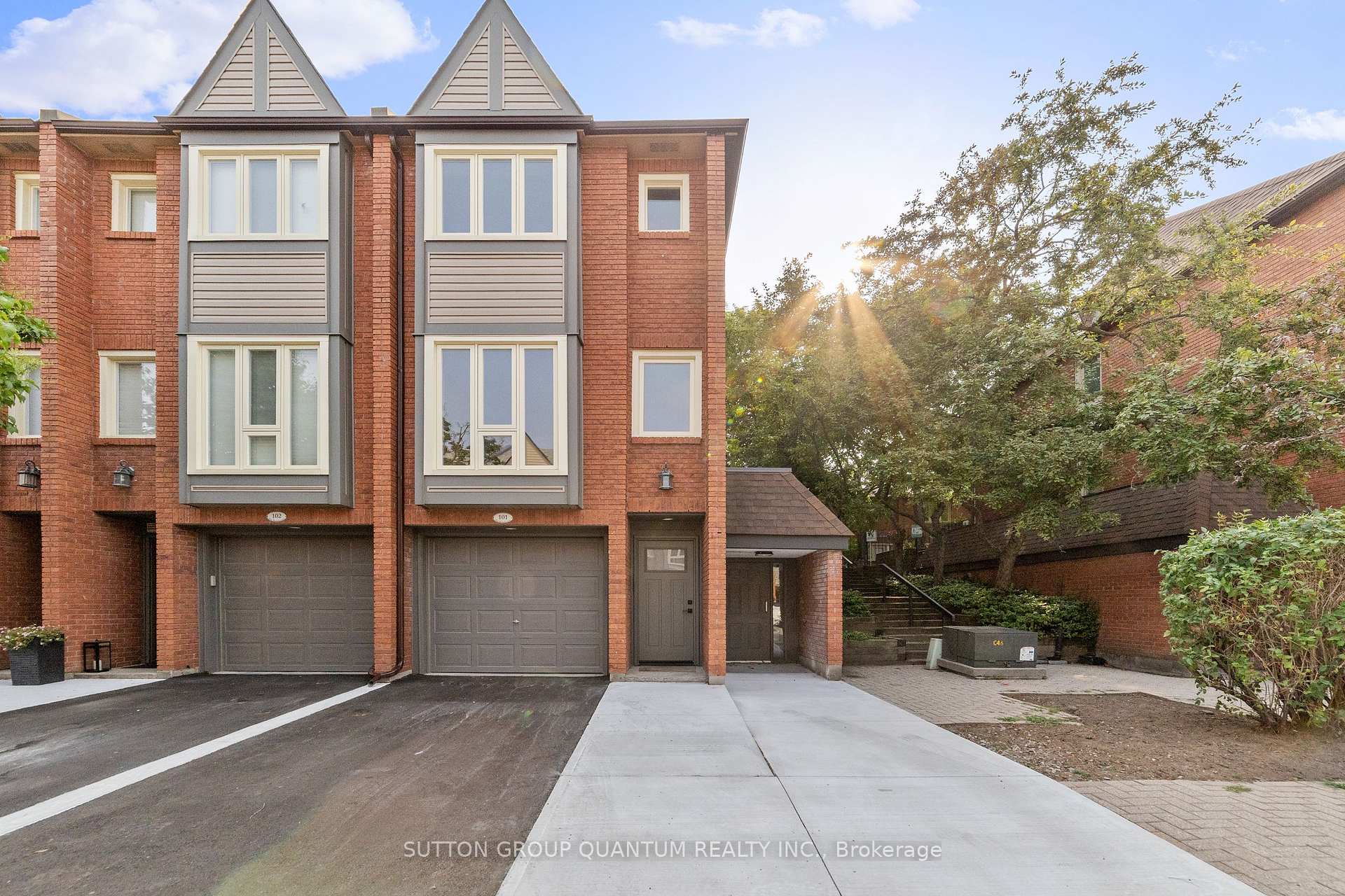 Front of Unit 101, 895 Maple Avenue