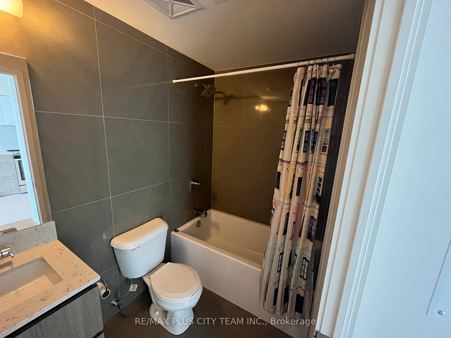 Photo 7 of Unit 1511, 15 Baseball Place, Toronto, South Riverdale — HOMEH