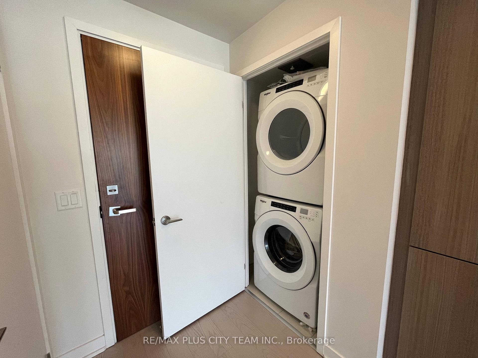 Photo 8 of Unit 1511, 15 Baseball Place, Toronto, South Riverdale — HOMEH