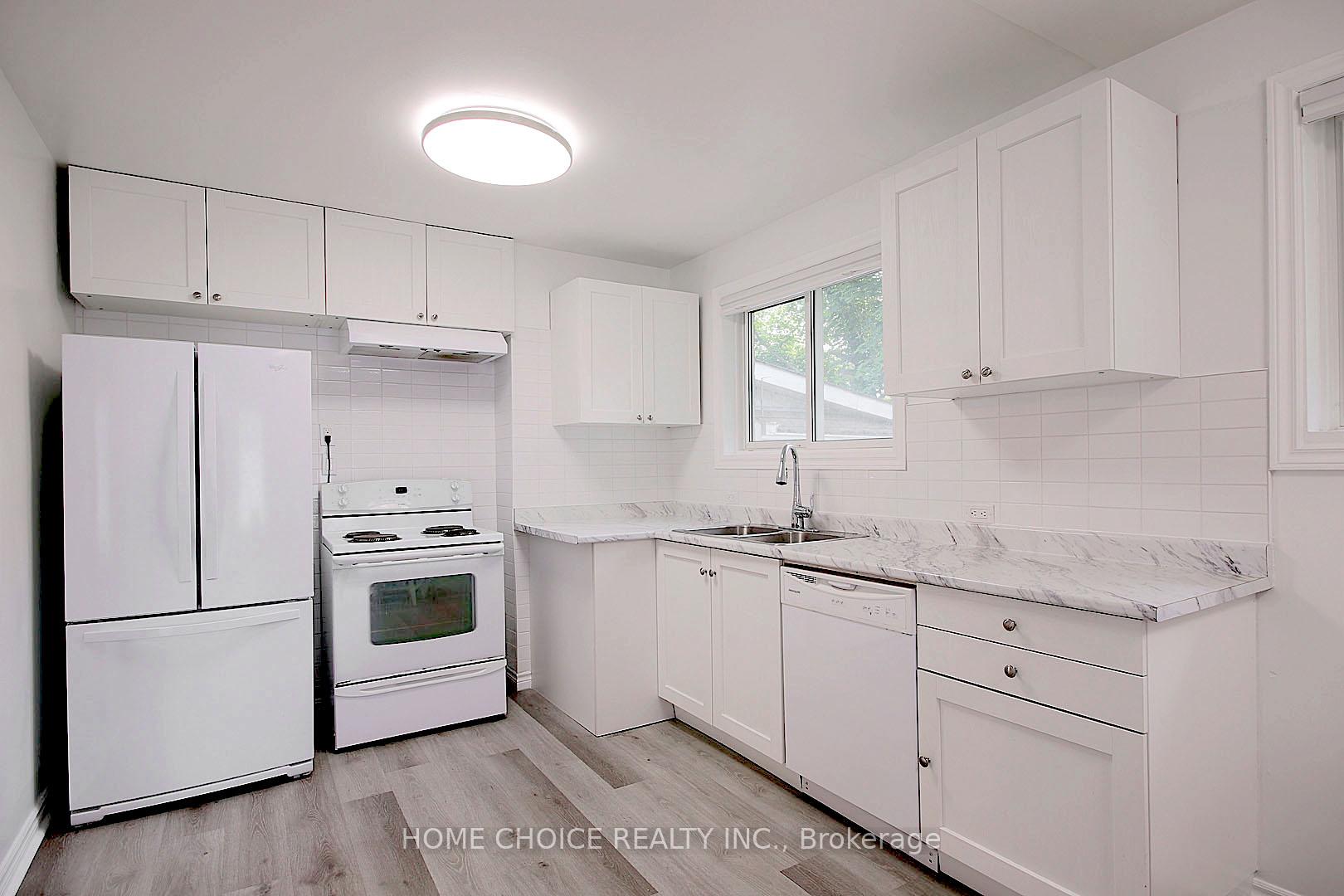 Photo 5 of 48 Johnson Road, Aurora, Aurora Highlands — HOMEH