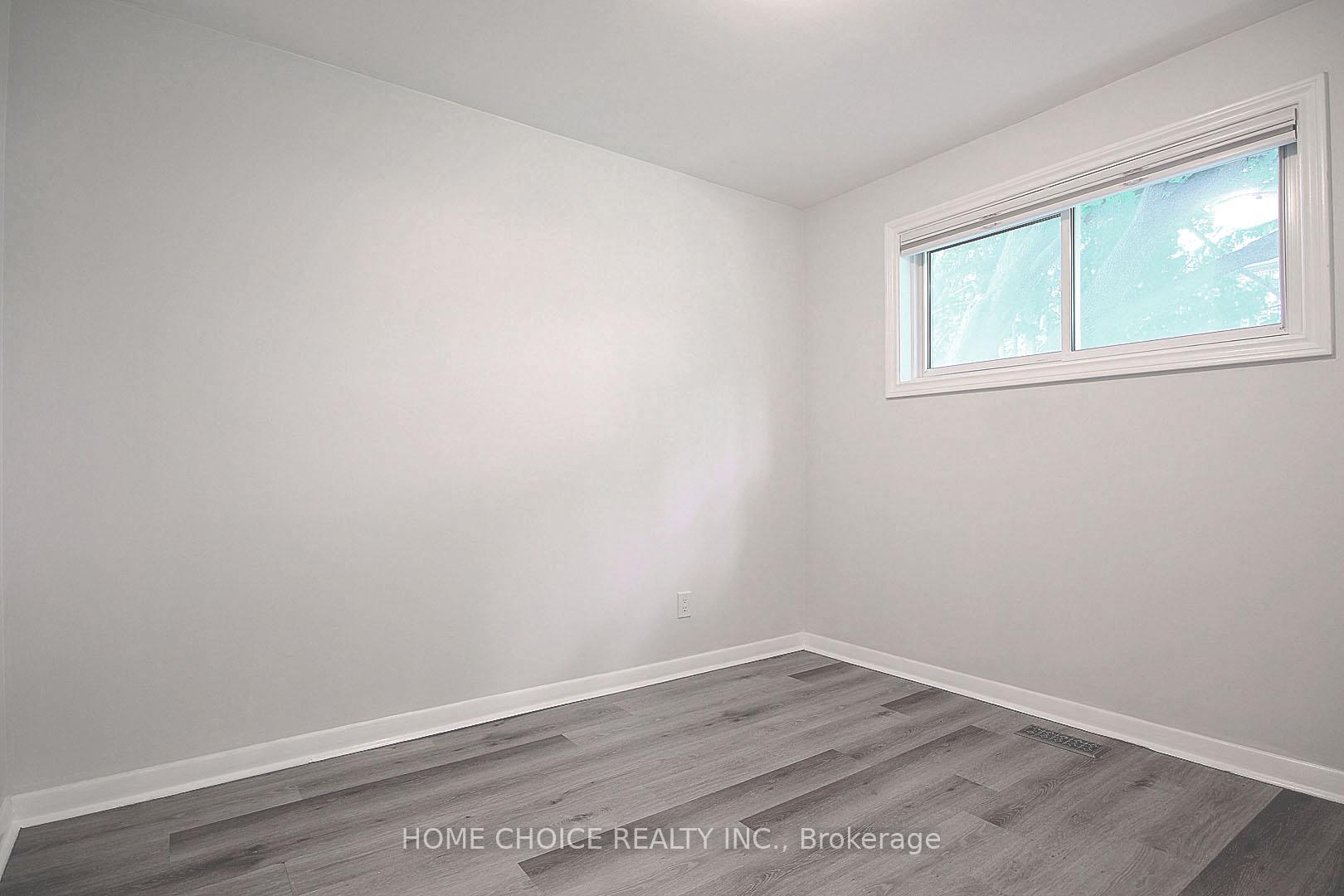 Photo 10 of 48 Johnson Road, Aurora, Aurora Highlands — HOMEH