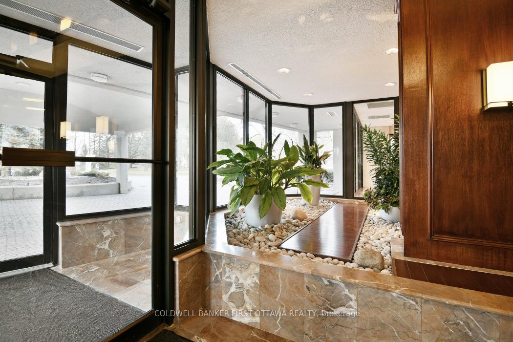 Photo 4 of Unit 904, 1510 Riverside Drive, Ottawa, Riverview Park — HOMEH