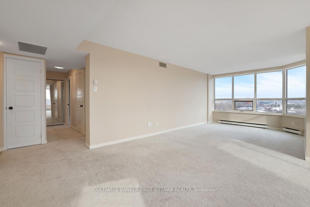 Photo 13 of Unit 904, 1510 Riverside Drive, Ottawa, Riverview Park — HOMEH