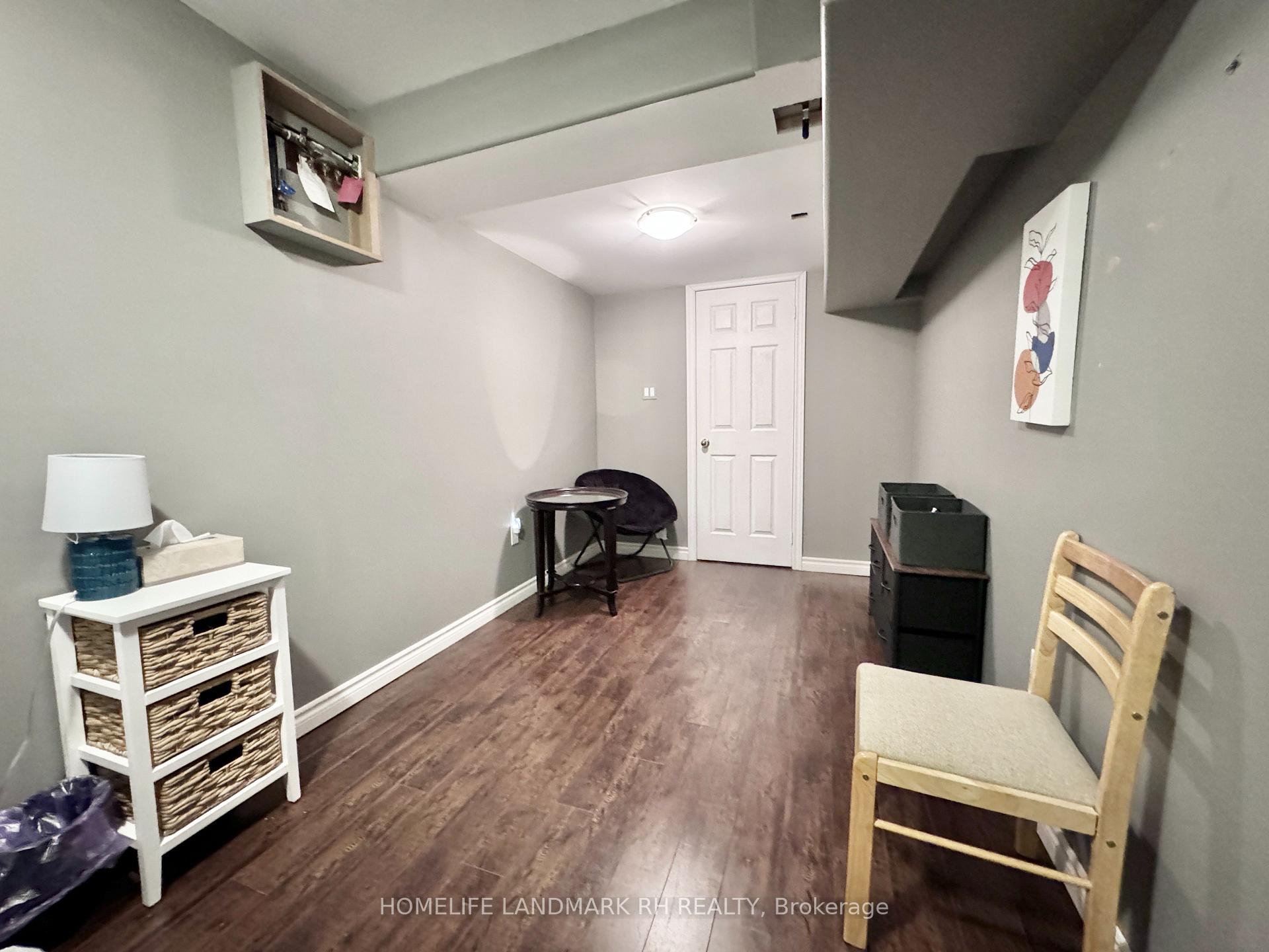 Photo 5 of Unit BSMT, 28 Spring Farm Road, Aurora, Bayview Northeast — HOMEH
