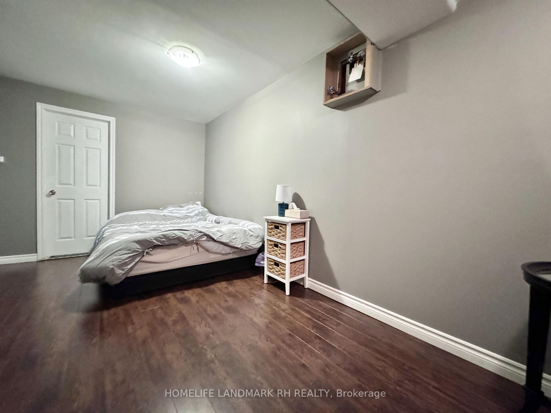 Photo 7 of Unit BSMT, 28 Spring Farm Road, Aurora, Bayview Northeast — HOMEH