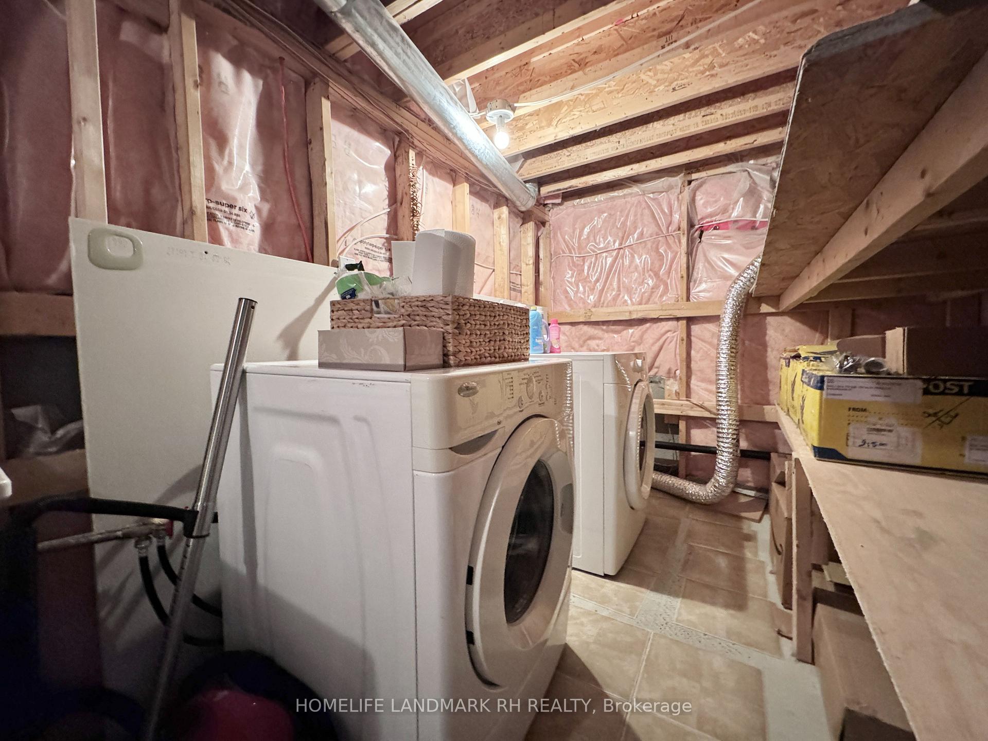 Photo 12 of Unit BSMT, 28 Spring Farm Road, Aurora, Bayview Northeast — HOMEH