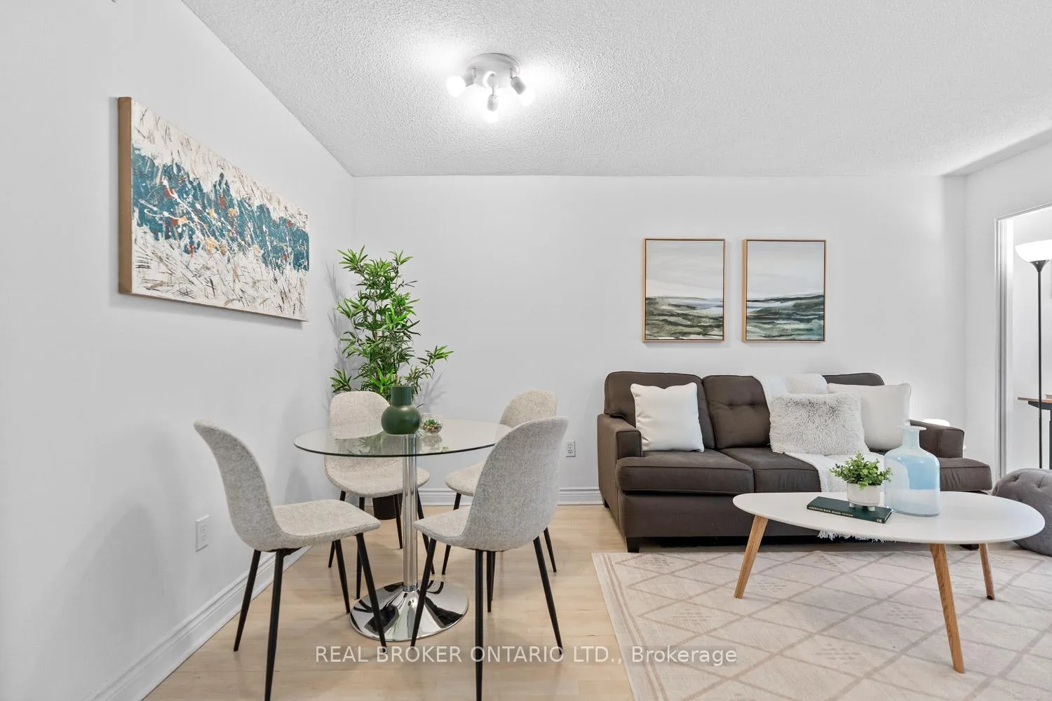 Photo 2 of Unit 223, 65 Scadding Avenue, Toronto, Waterfront Communities — HOMEH