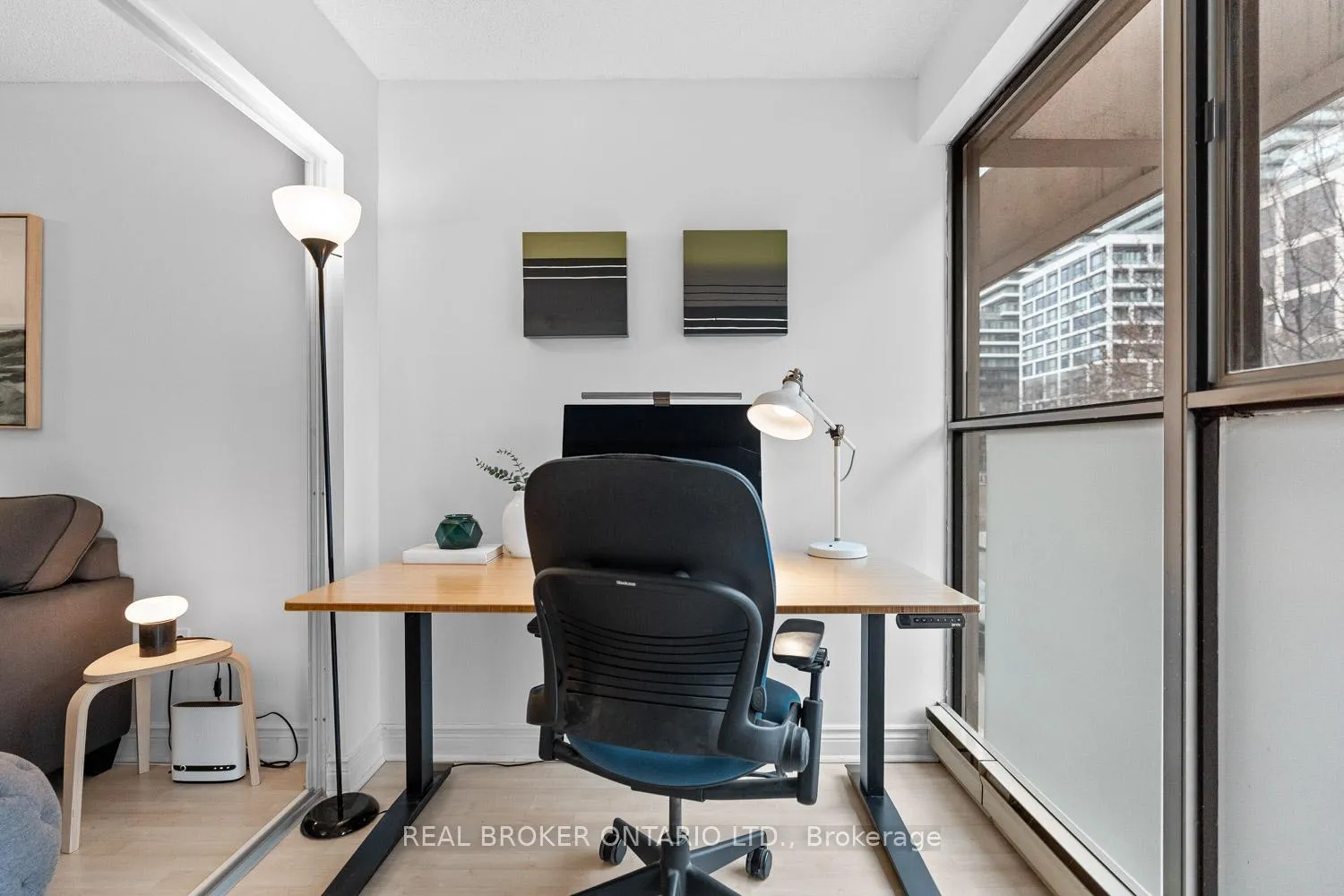 Photo 9 of Unit 223, 65 Scadding Avenue, Toronto, Waterfront Communities — HOMEH