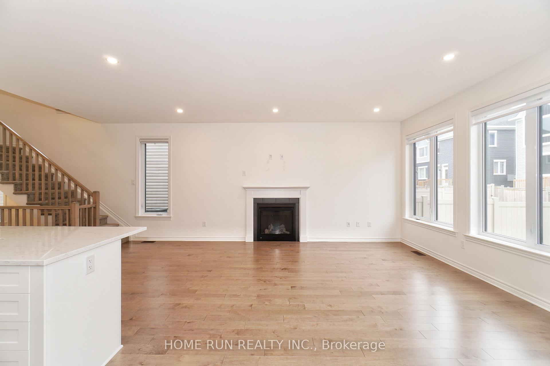 Photo 11 of 517 Sonmarg Crescent, Ottawa, Barrhaven - Half Moon Bay — HOMEH