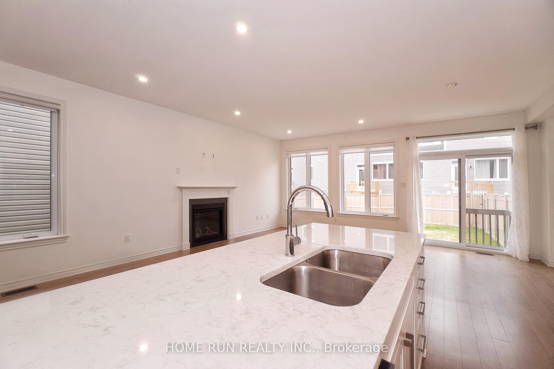 Photo 18 of 517 Sonmarg Crescent, Ottawa, Barrhaven - Half Moon Bay — HOMEH