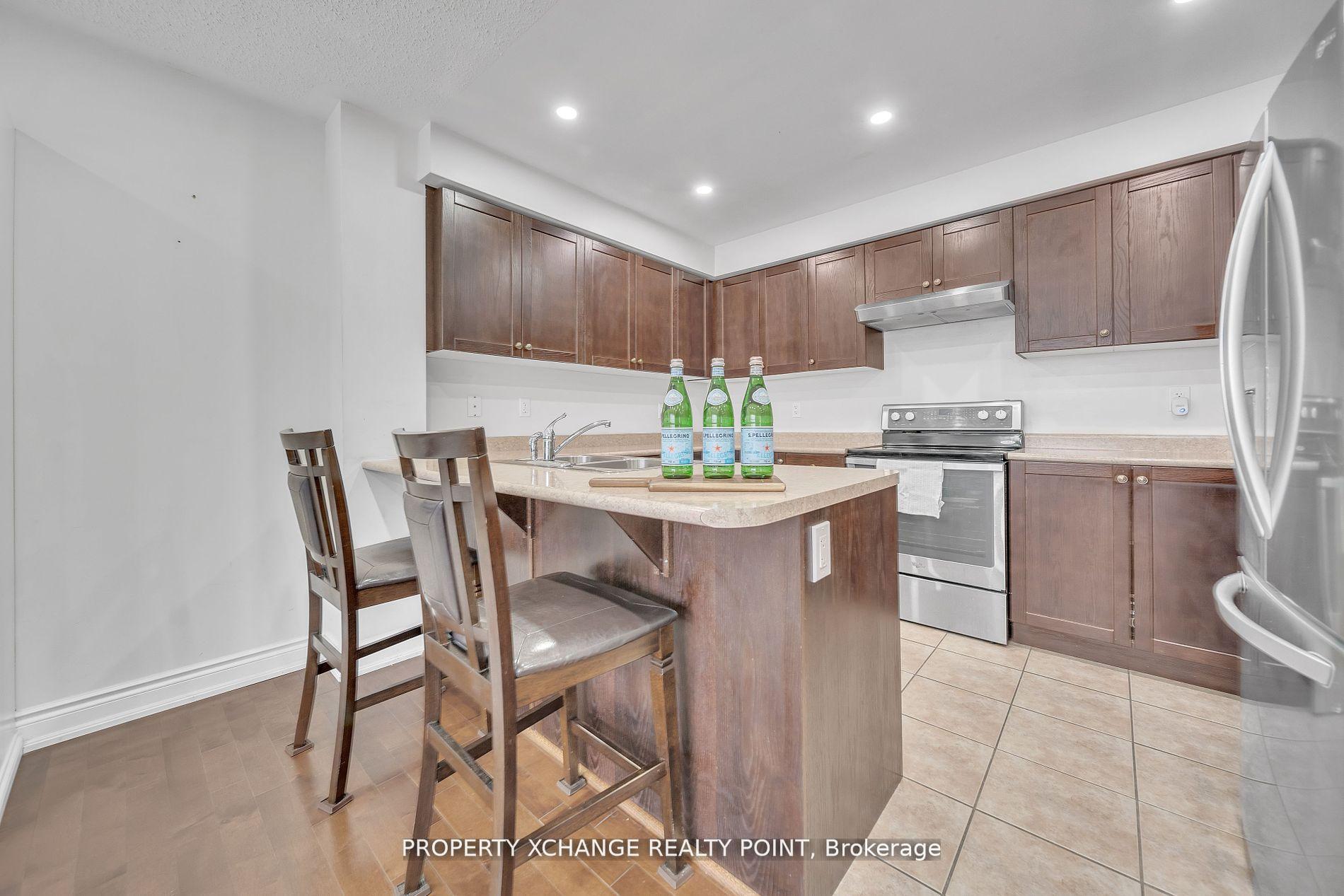 Photo 6 of 107 Chapman Drive, Ajax, Central — HOMEH