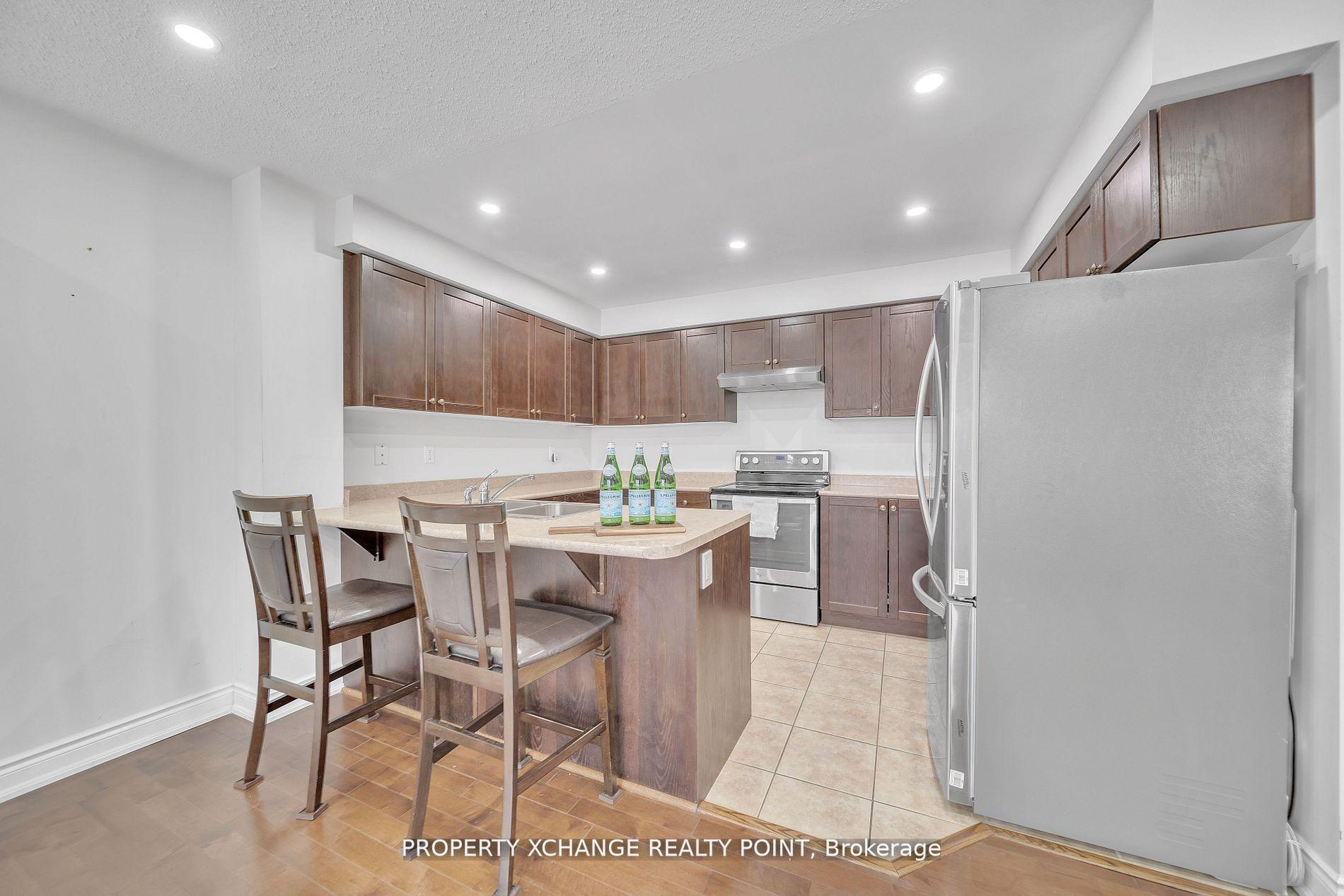 Photo 7 of 107 Chapman Drive, Ajax, Central — HOMEH