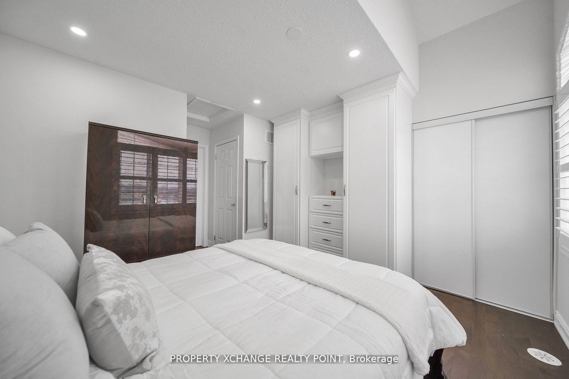 Photo 12 of 107 Chapman Drive, Ajax, Central — HOMEH