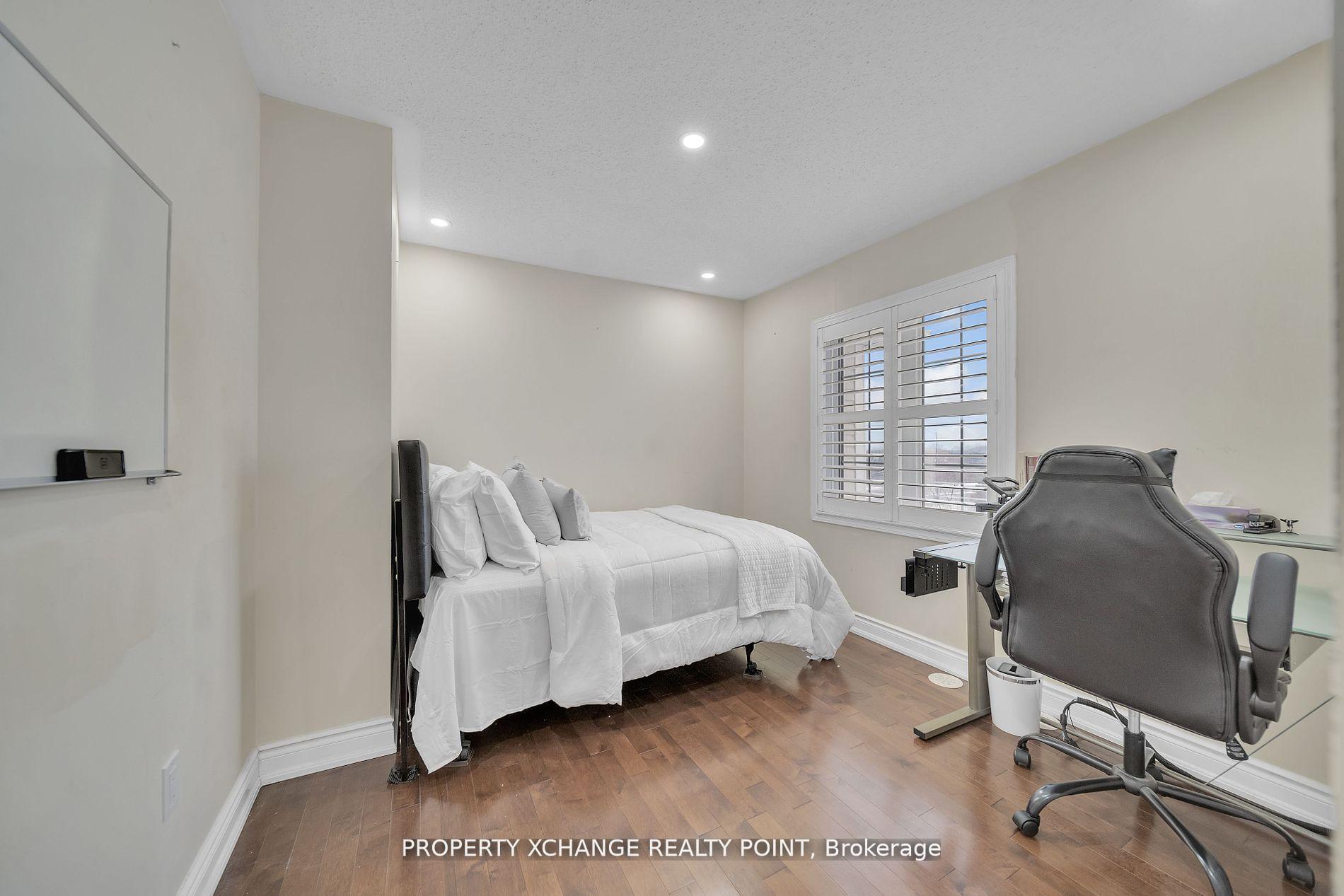 Photo 15 of 107 Chapman Drive, Ajax, Central — HOMEH