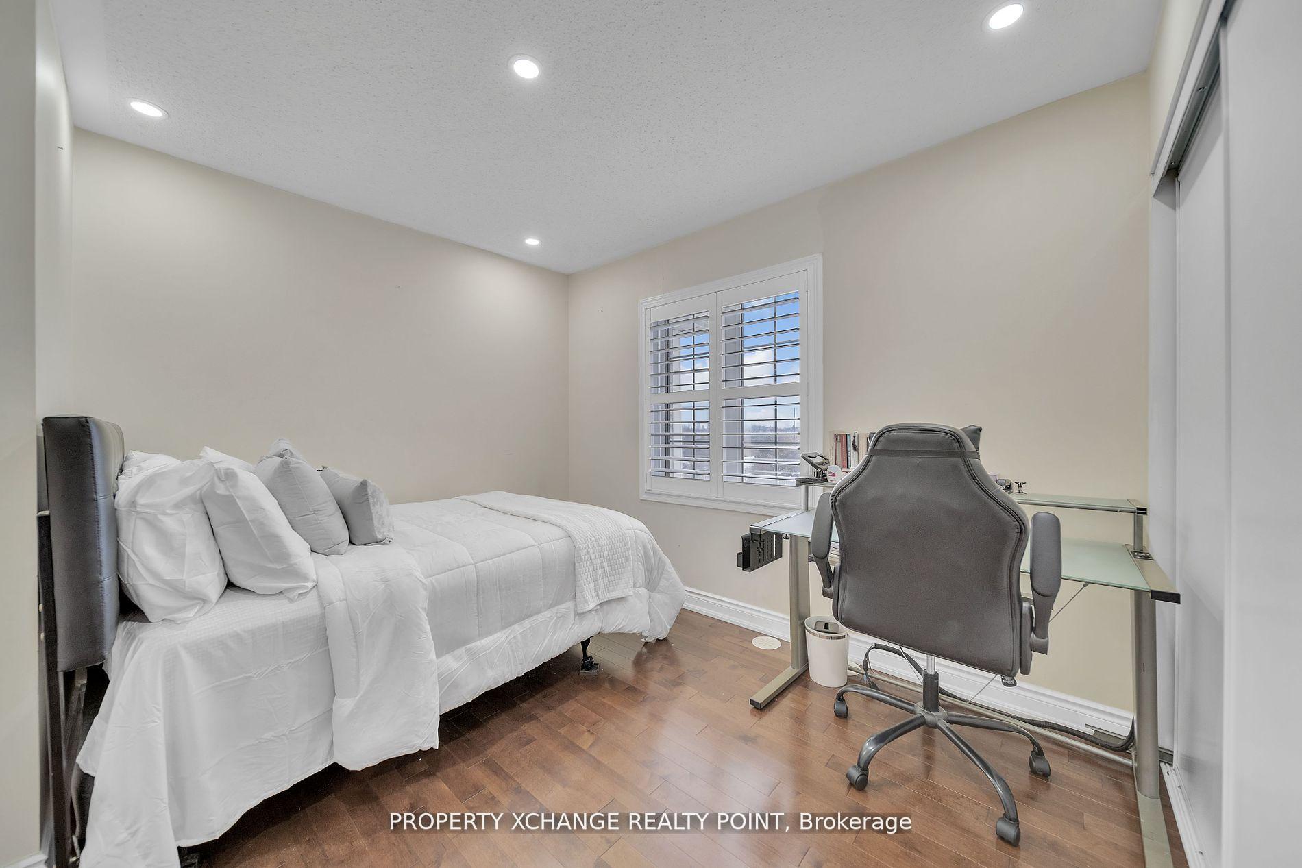 Photo 16 of 107 Chapman Drive, Ajax, Central — HOMEH