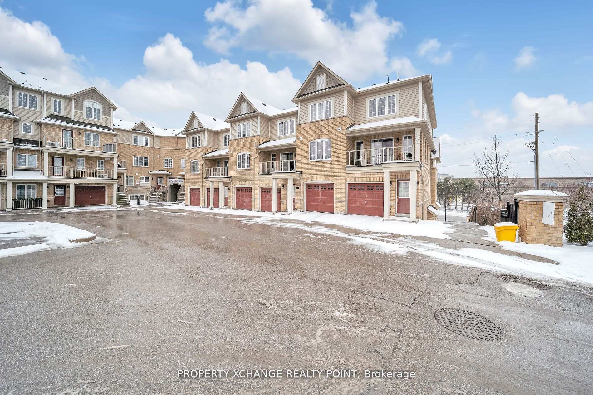 Photo 19 of 107 Chapman Drive, Ajax, Central — HOMEH