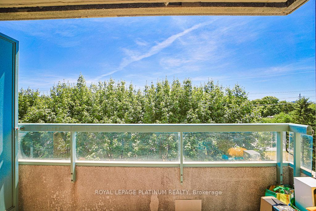 Photo 17 of Unit 410, 5 Emerald Lane, Vaughan, Crestwood-Springfarm-Yorkhill — HOMEH