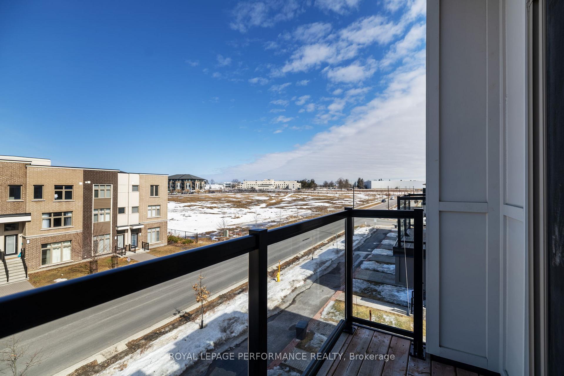 Photo 3 of 818 Mikinak Road, Ottawa, CFB Rockcliffe and Area — HOMEH