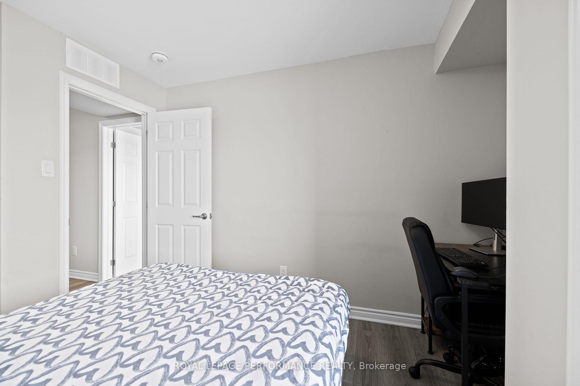 Photo 6 of 818 Mikinak Road, Ottawa, CFB Rockcliffe and Area — HOMEH