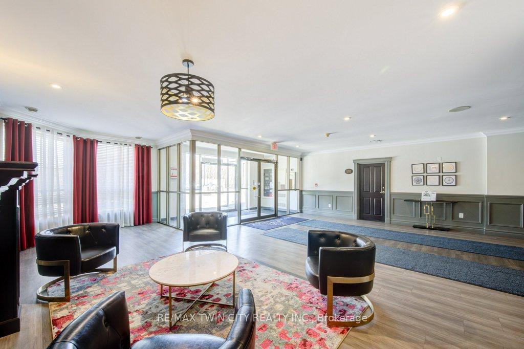 Photo 5 of Unit 1001, 255 Keats Way, Waterloo — HOMEH