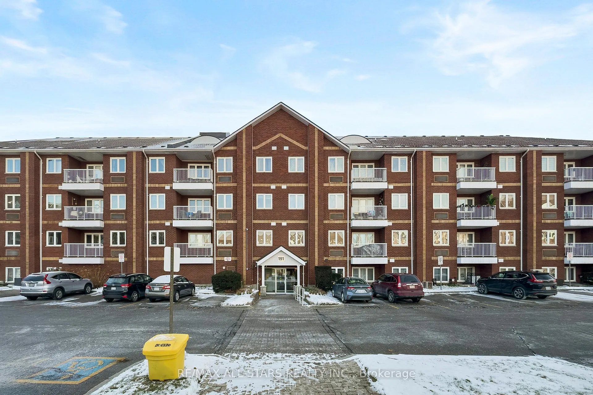 Photo 1 of Unit 211, 191 Lake Driveway, Ajax, South West — HOMEH