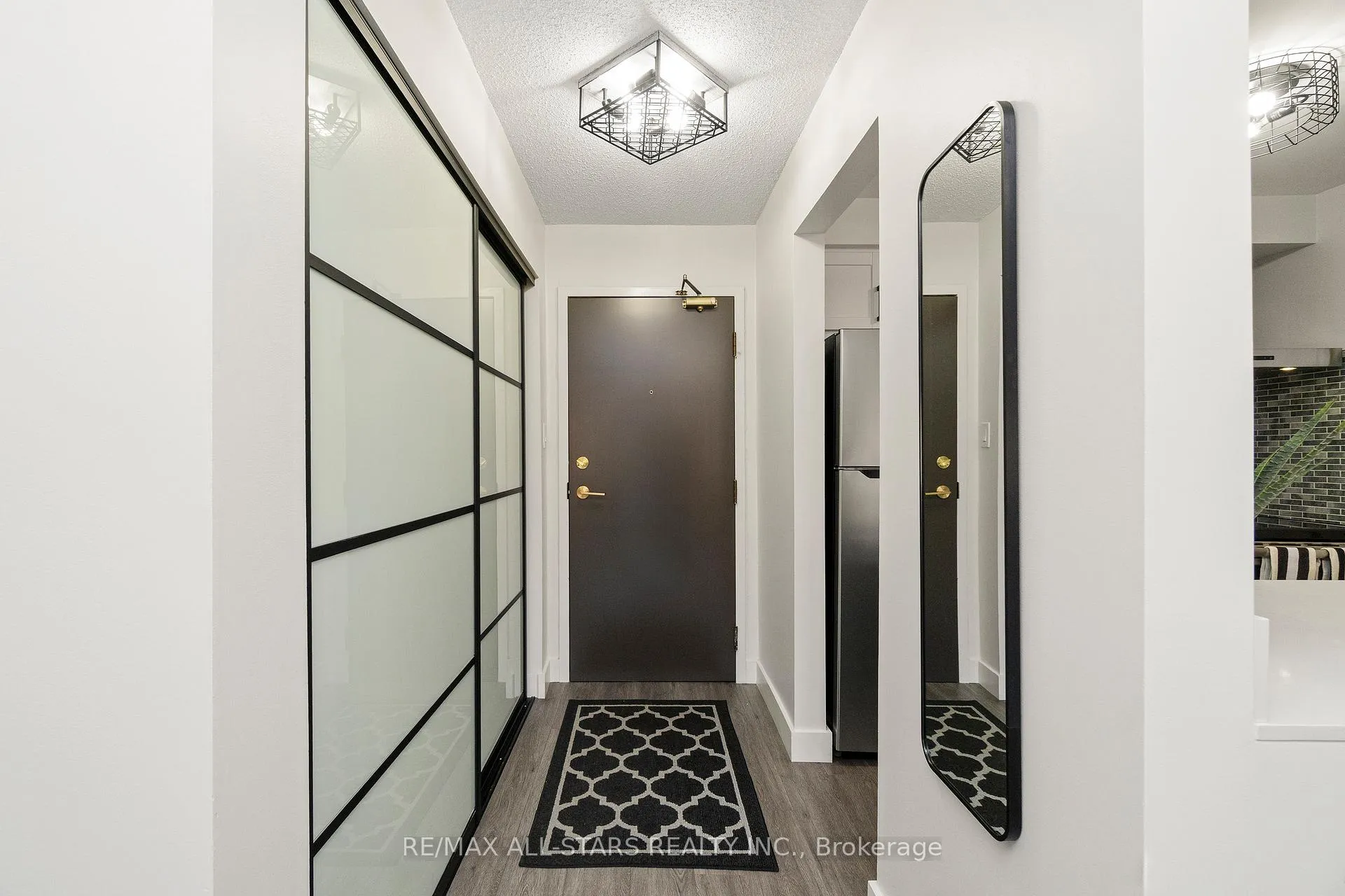Photo 4 of Unit 211, 191 Lake Driveway, Ajax, South West — HOMEH