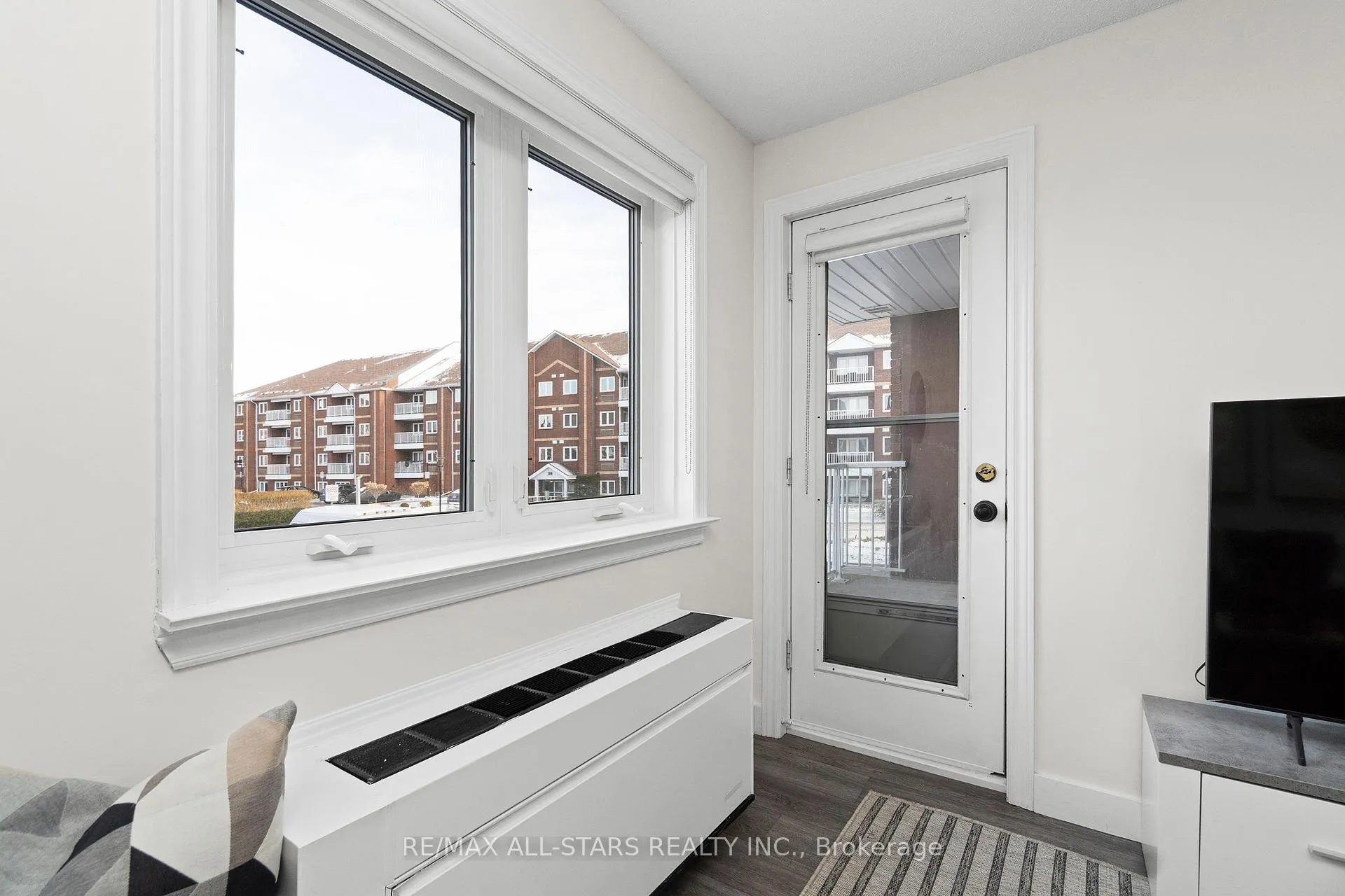 Photo 11 of Unit 211, 191 Lake Driveway, Ajax, South West — HOMEH