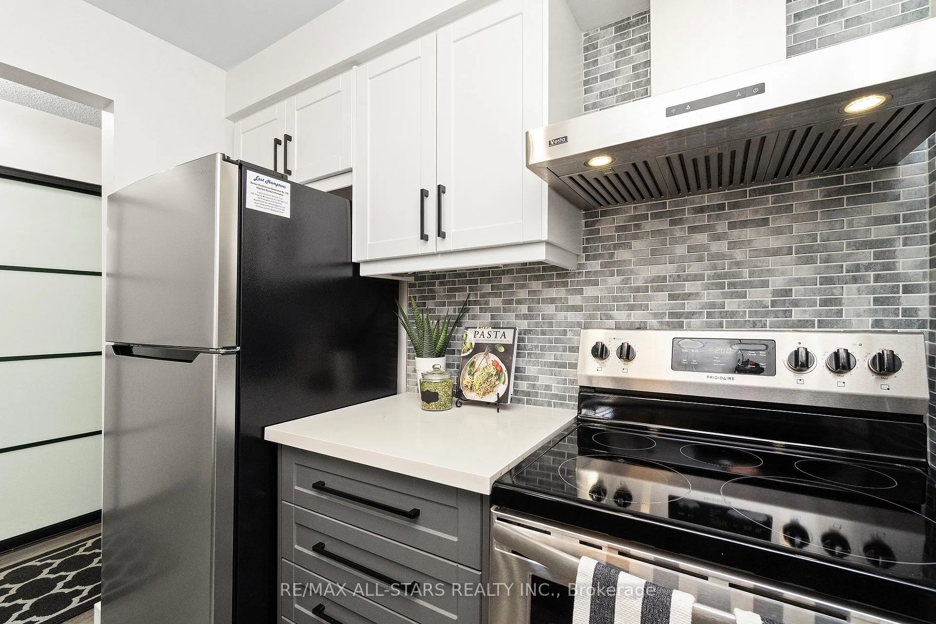 Photo 20 of Unit 211, 191 Lake Driveway, Ajax, South West — HOMEH